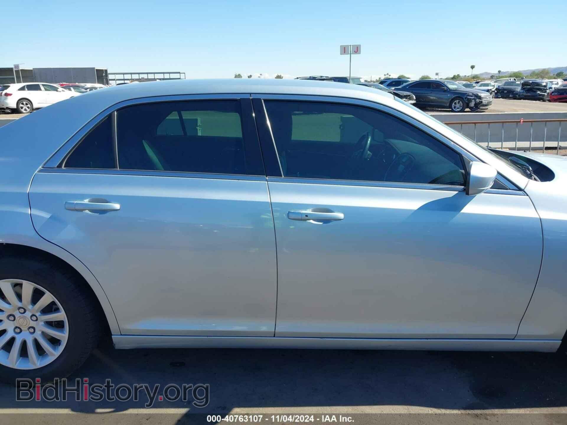2013 CHRYSLER 300 - VIN: 2C3CCAAG5DH709972 - Фото 13