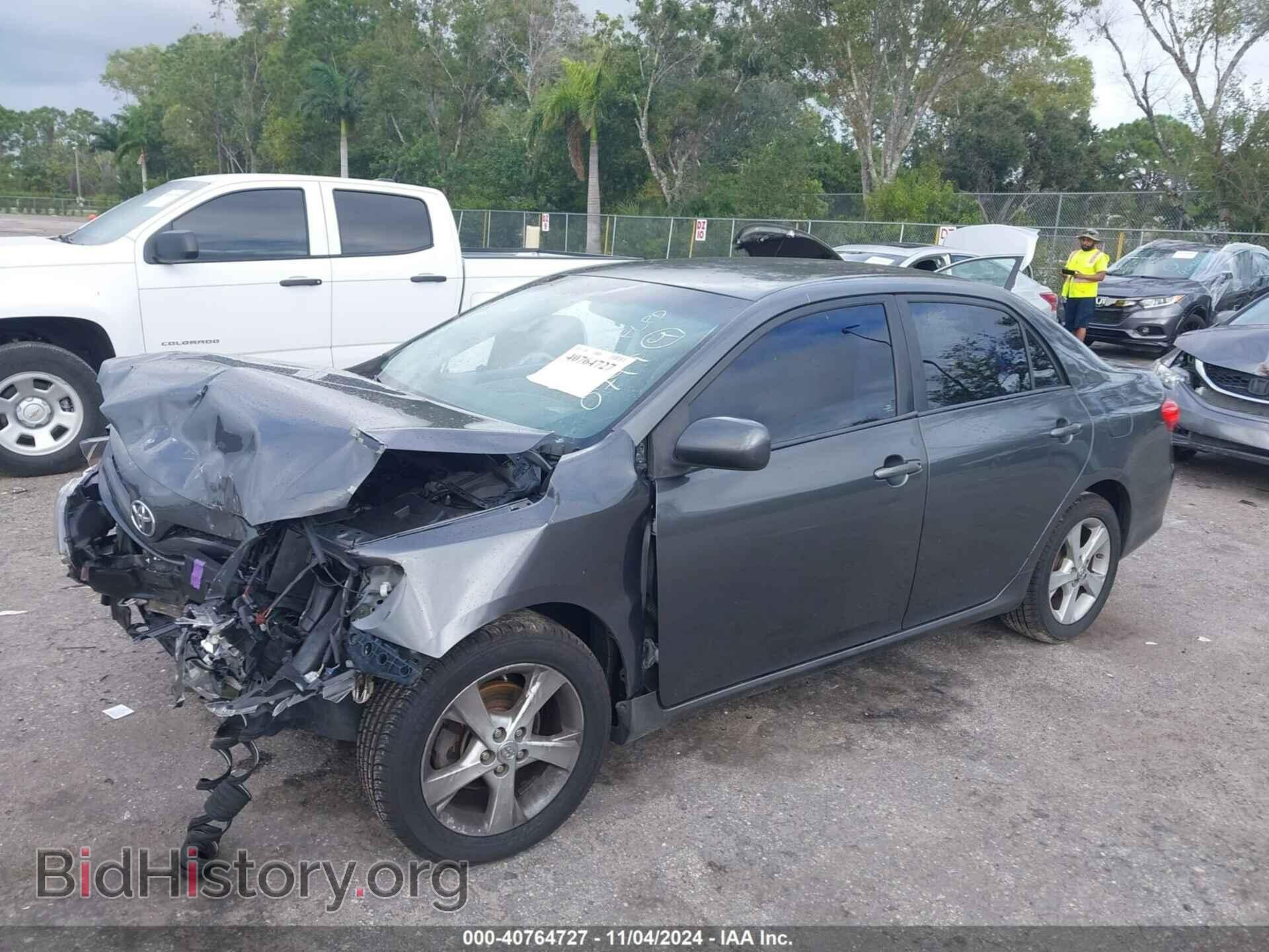 2011 TOYOTA COROLLA - VIN: 2T1BU4EEXBC740799 - Фото 2