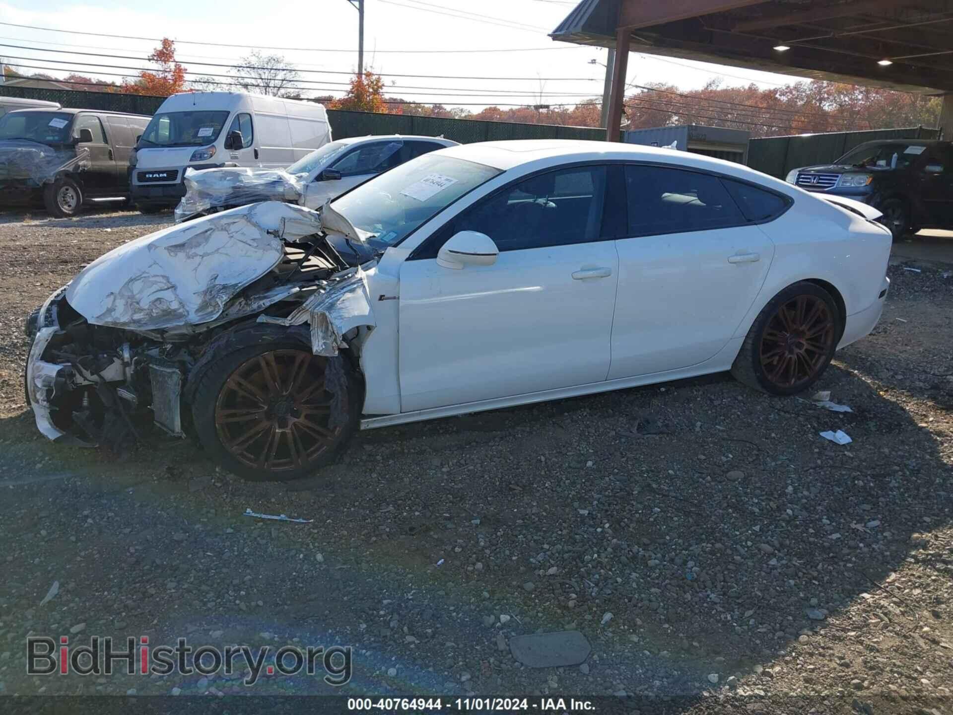 2012 AUDI A7 - VIN: WAUYGAFC1CN121792 - Photo 2