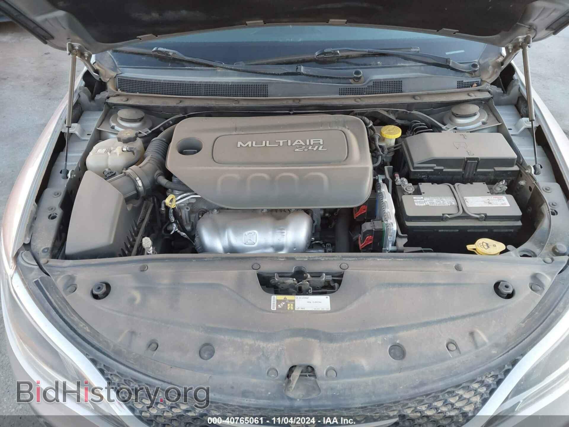 2015 CHRYSLER 200 - VIN: 1C3CCCAB5FN723302 - Фото 10