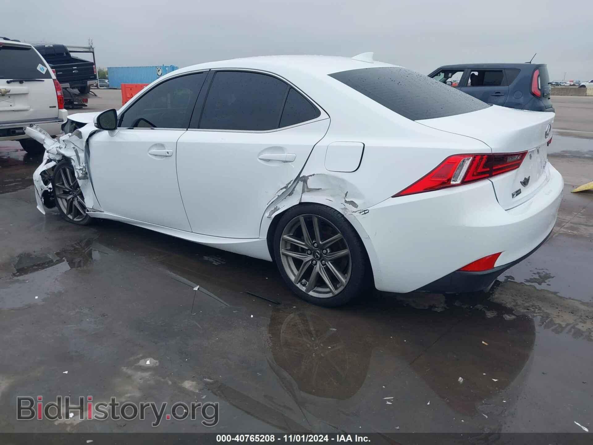 2016 LEXUS IS 200T - VIN: JTHBA1D24G5031383 - Фото 3