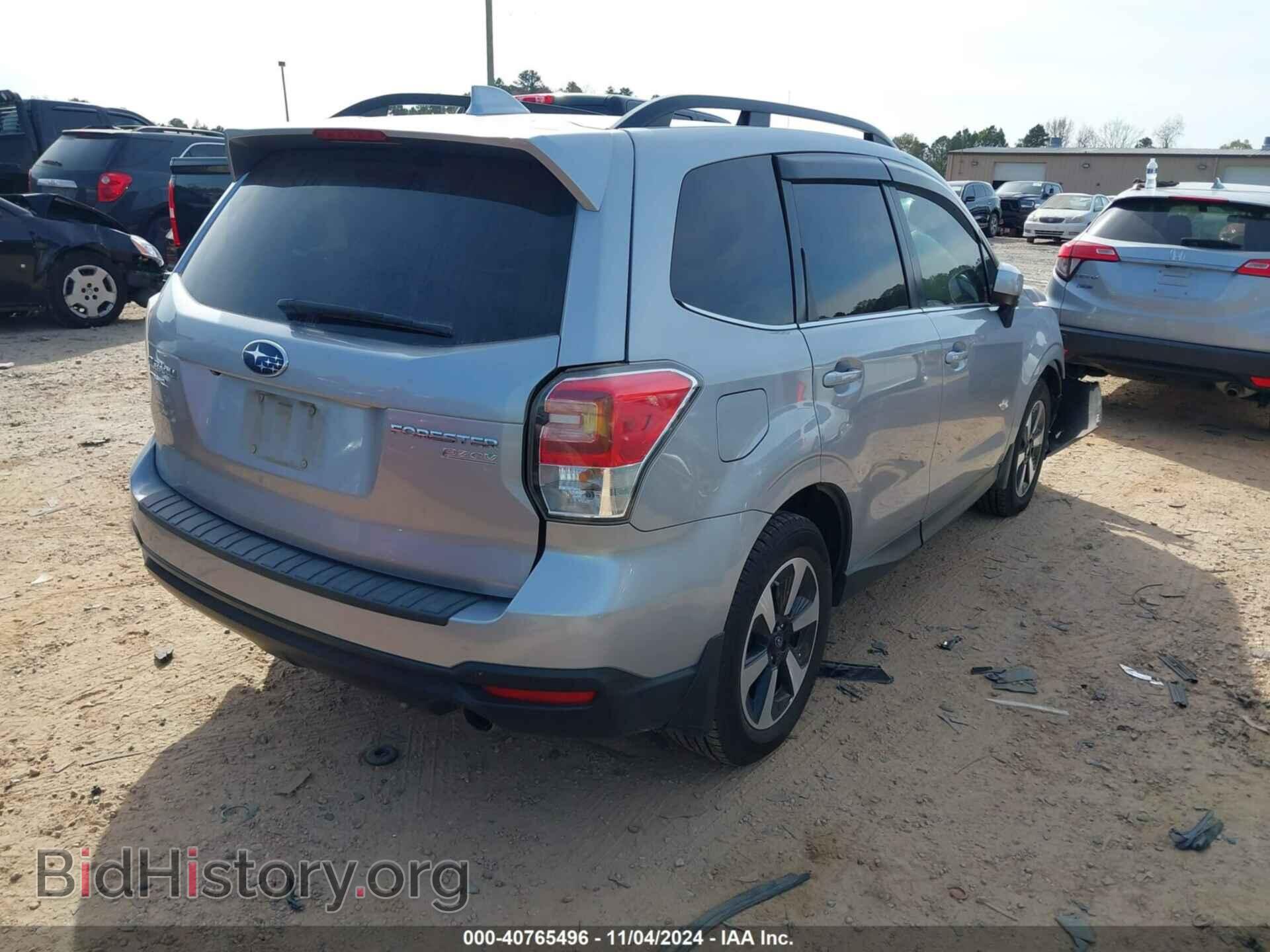 2017 SUBARU FORESTER - VIN: JF2SJAJC8HH452927 - Фото 4