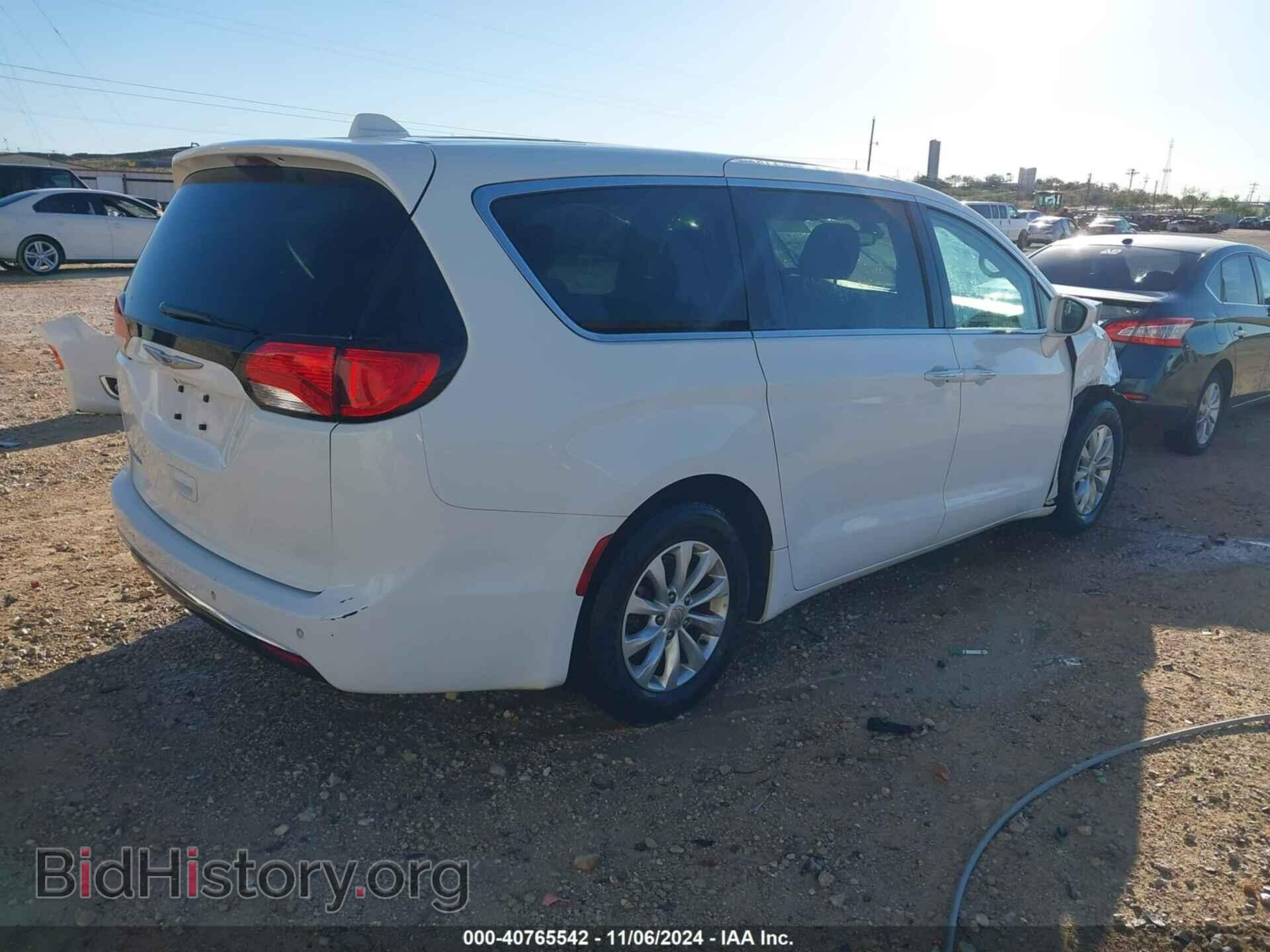 2018 CHRYSLER PACIFICA - VIN: 2C4RC1FG9JR280064 - Photo 4