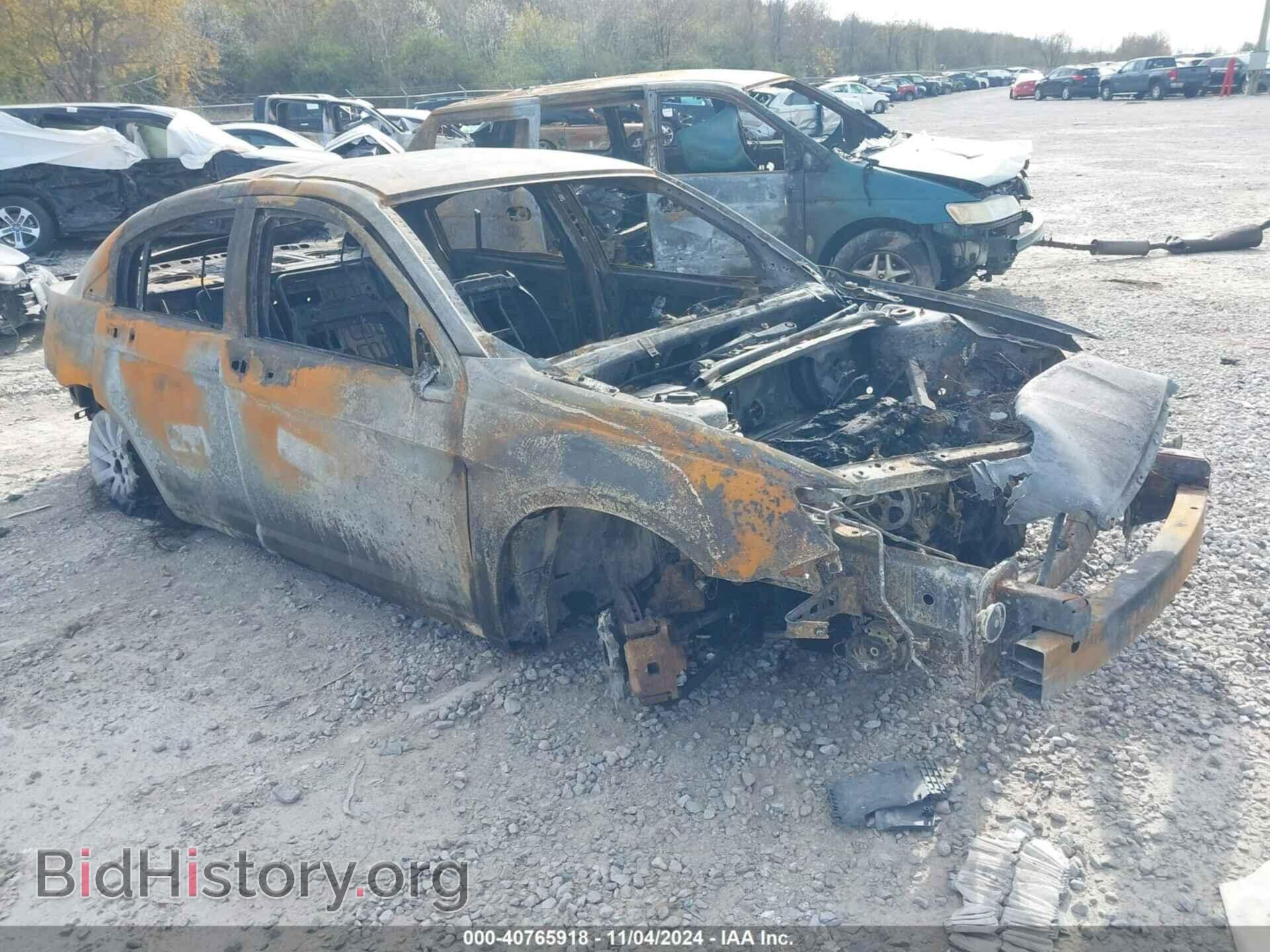 Photo 1C3BC1FB6BN625835 - CHRYSLER 200 2011