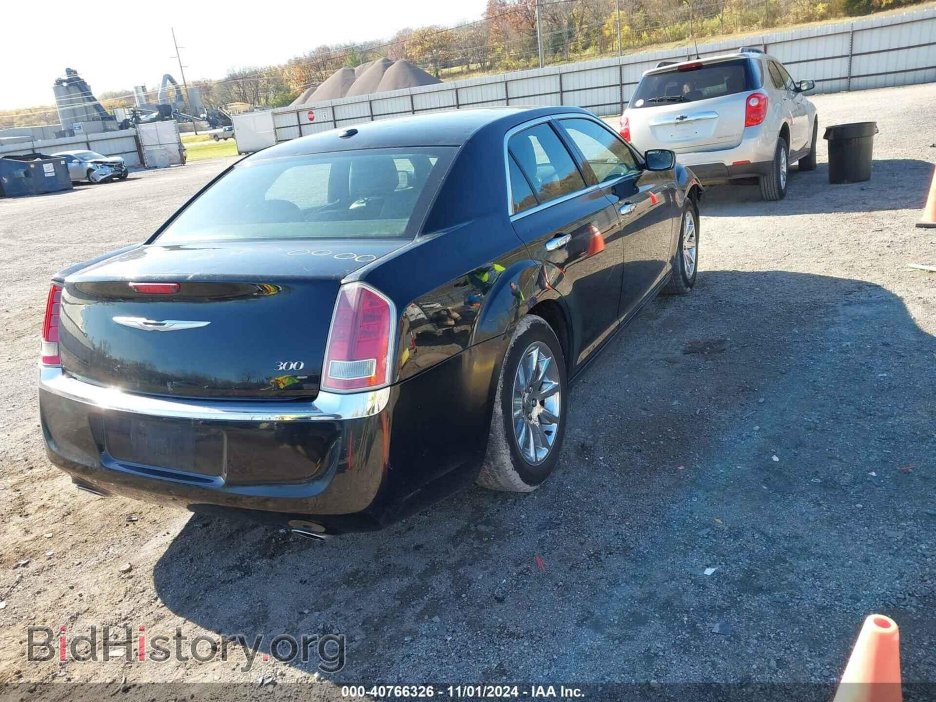 2012 CHRYSLER 300 - VIN: 2C3CCACG2CH224295 - Фото 4