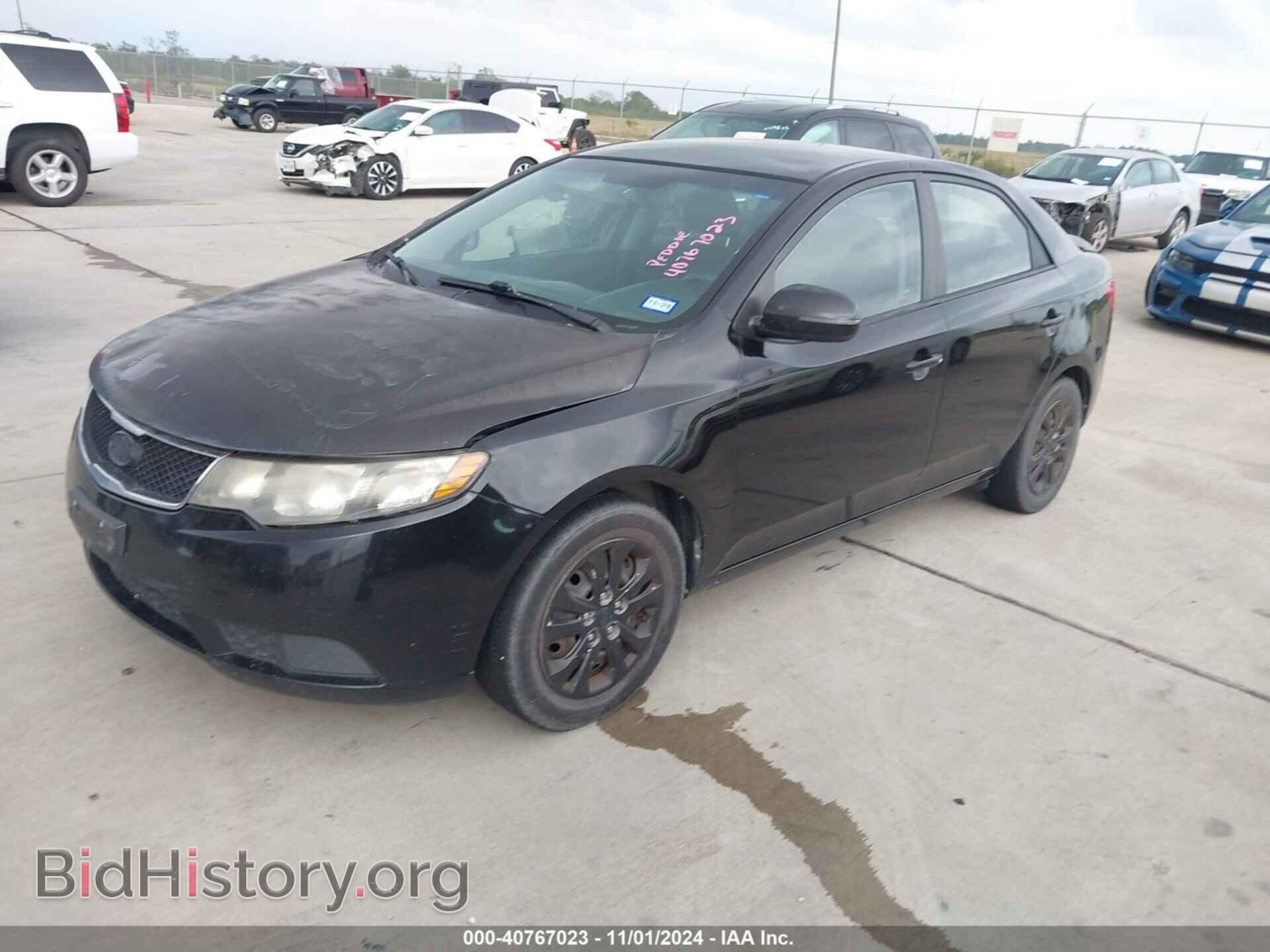 2011 KIA FORTE - VIN: KNAFU4A27B5888318 - Фото 2
