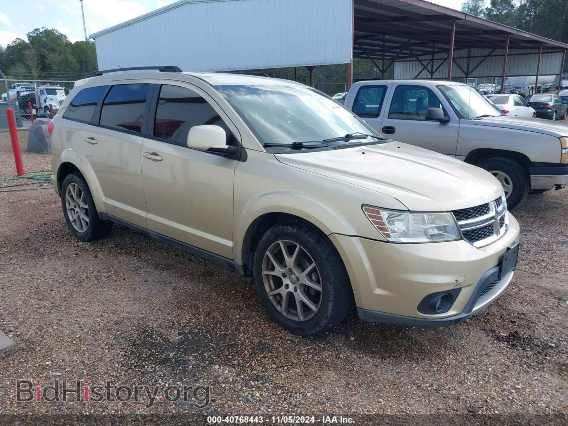 Фотография 3D4PH1FG2BT560886 - DODGE JOURNEY 2011