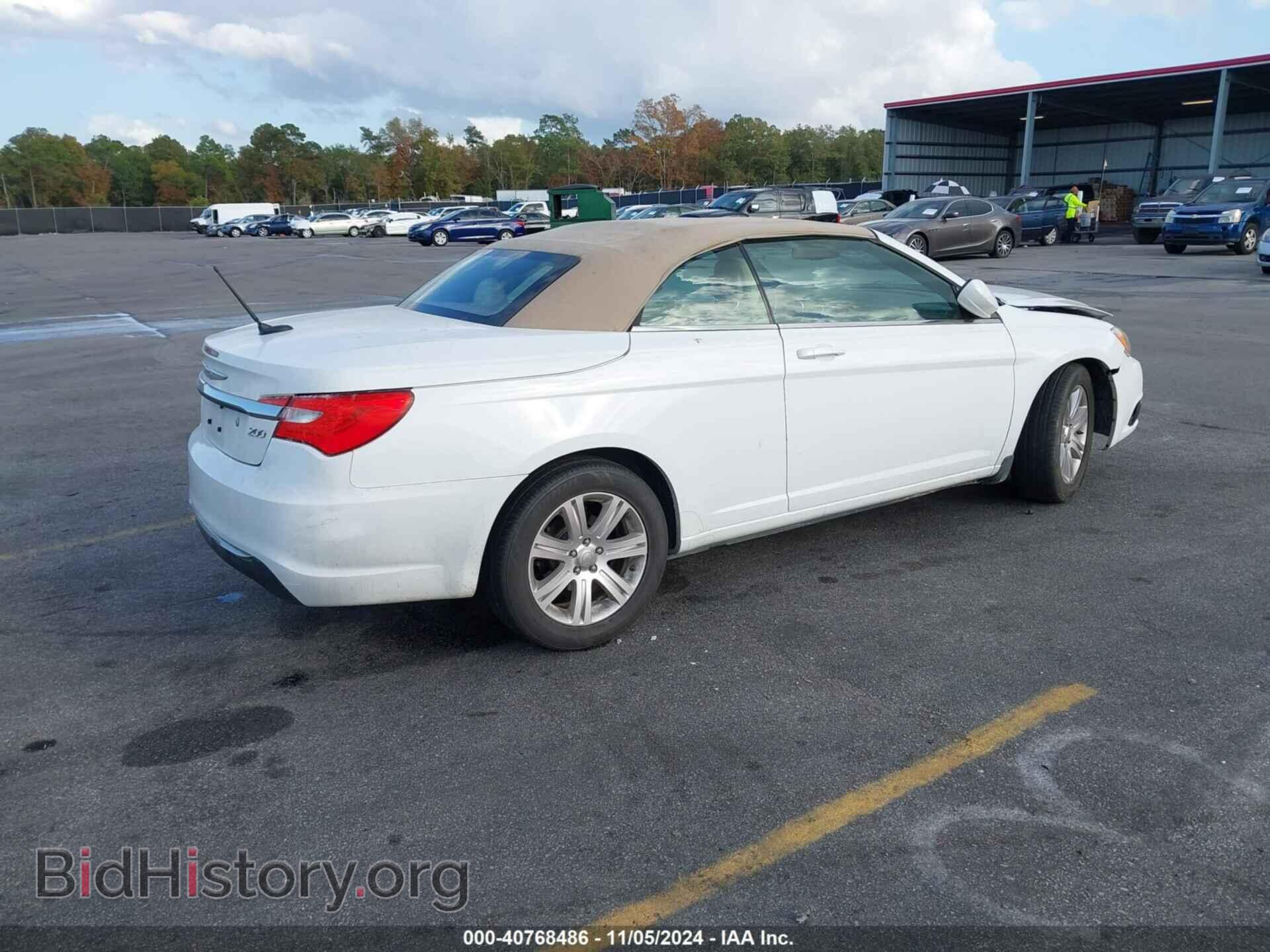 2012 CHRYSLER 200 - VIN: 1C3BCBEG5CN284884 - Фото 4