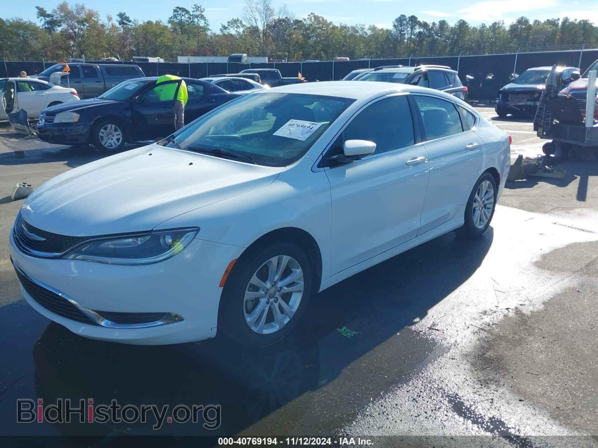 2016 CHRYSLER 200 - VIN: 1C3CCCAB0GN107265 - Фото 2