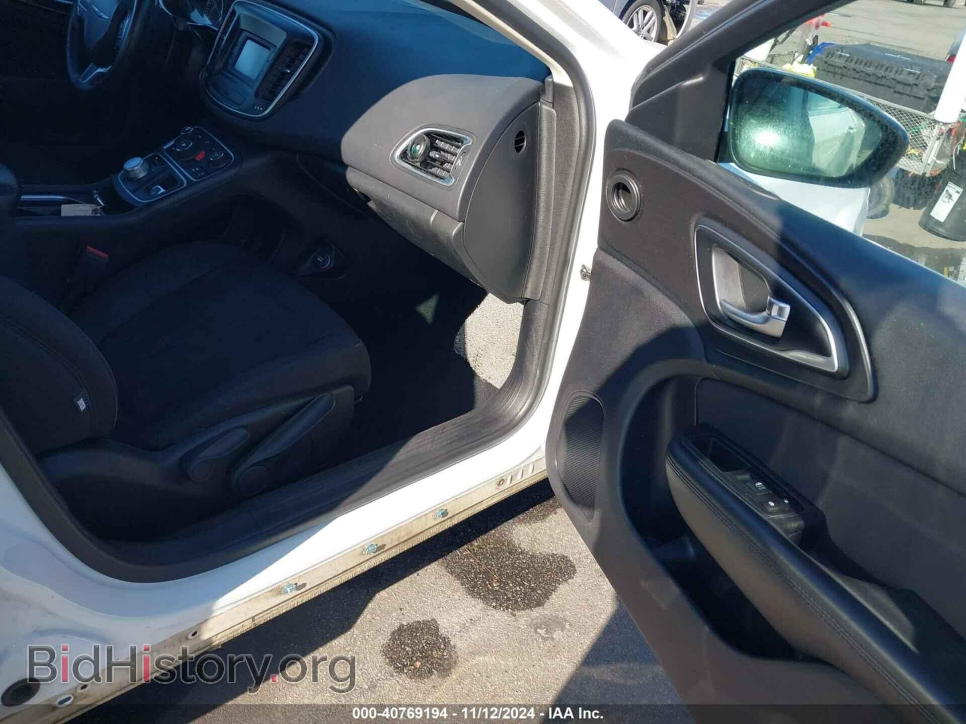 2016 CHRYSLER 200 - VIN: 1C3CCCAB0GN107265 - Фото 5