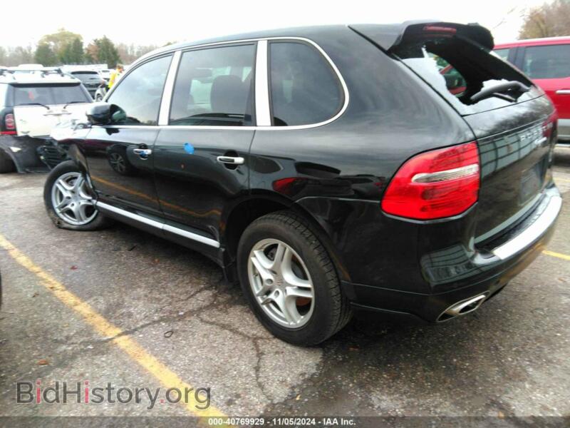 2010 Porsche CAYENNE (VIN WP1AA2AP2ALA07930) — фото 3 из 16
