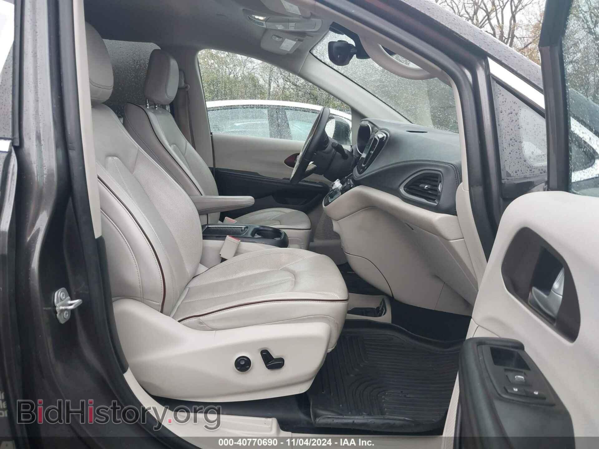 2017 CHRYSLER PACIFICA - VIN: 2C4RC1GG3HR638042 - Photo 5