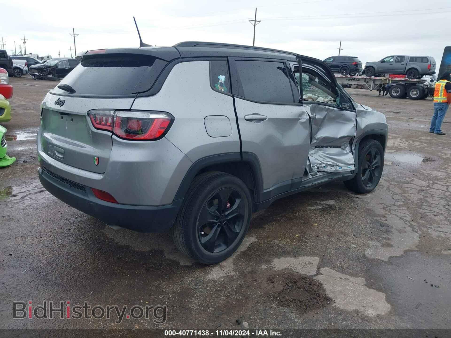2019 JEEP COMPASS - VIN: 3C4NJCBB5KT612929 - Фото 4