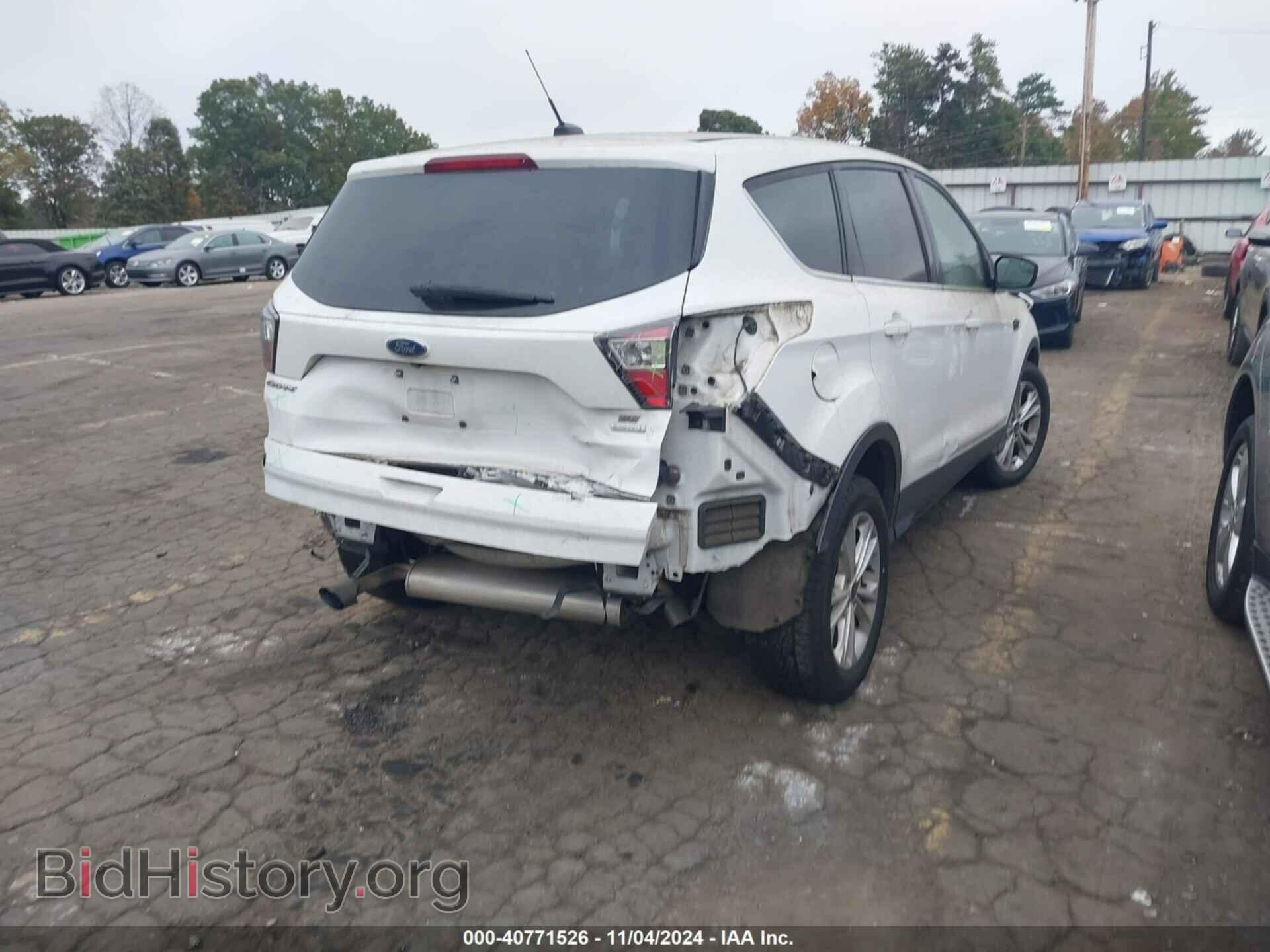 2017 FORD ESCAPE - VIN: 1FMCU0GD8HUB03550 - Фото 4