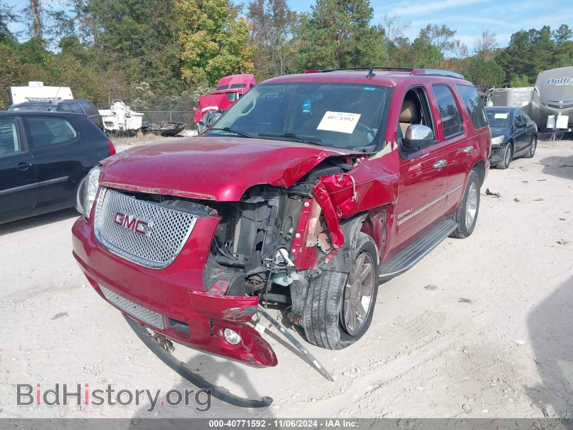 2013 GMC YUKON - VIN: 1GKS2EEF3DR190475 - Фото 2