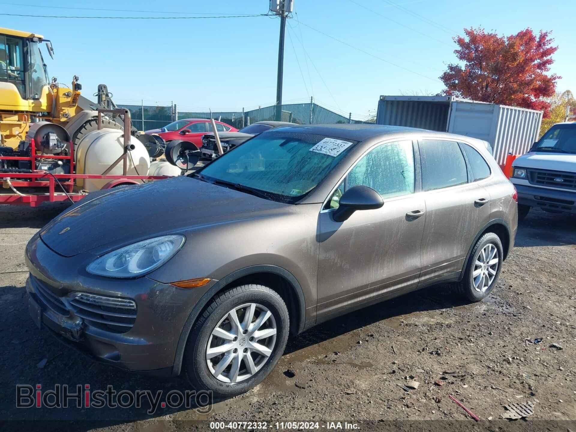 2011 PORSCHE CAYENNE - VIN: WP1AA2A29BLA09423 - Фото 2