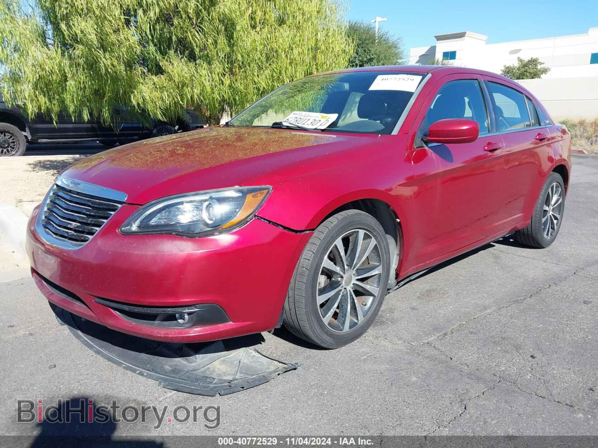 2013 CHRYSLER 200 - VIN: 1C3CCBCG6DN522718 - Фото 2