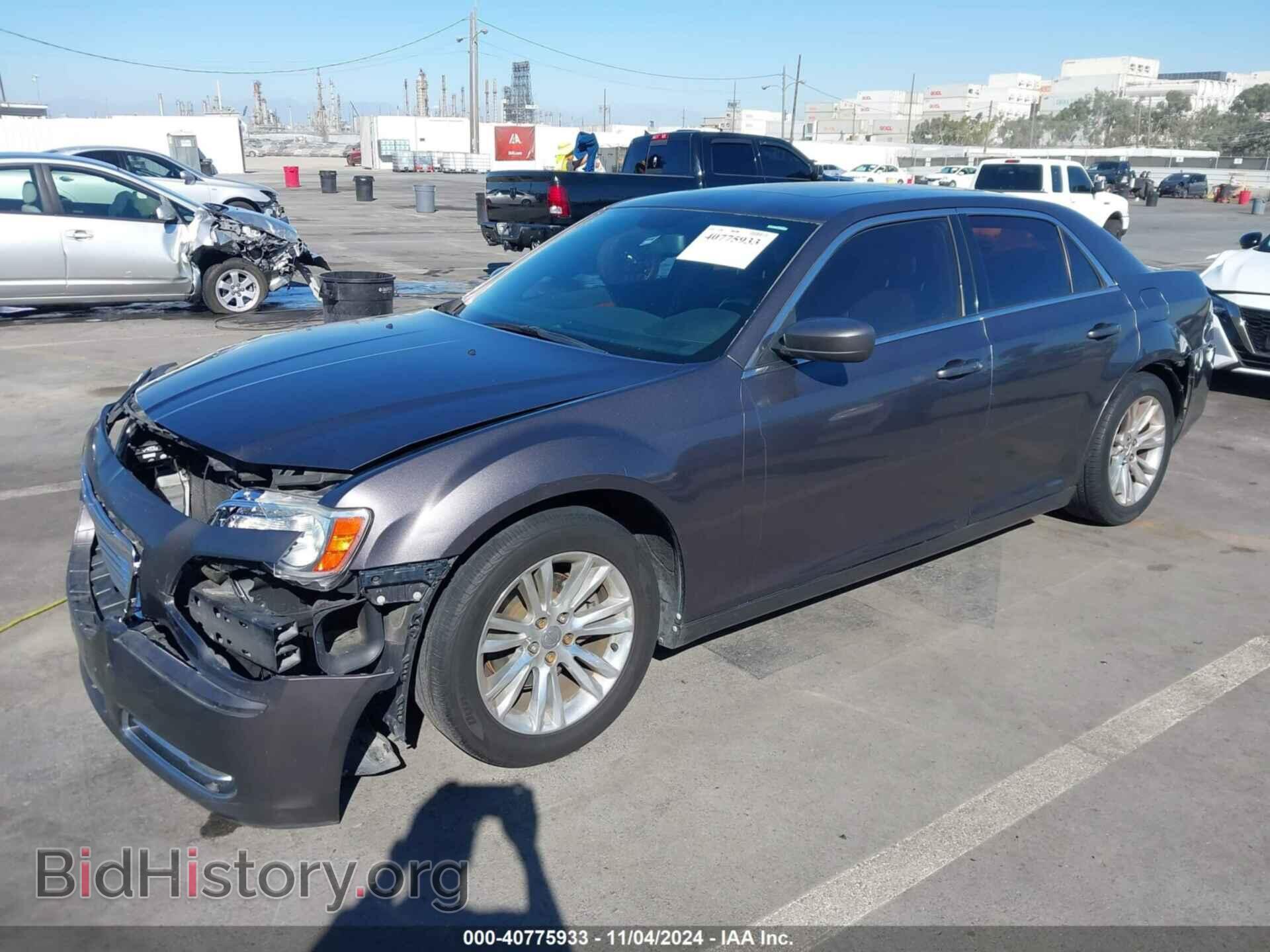 2014 CHRYSLER 300 - VIN: 2C3CCAAG4EH200747 - Photo 2