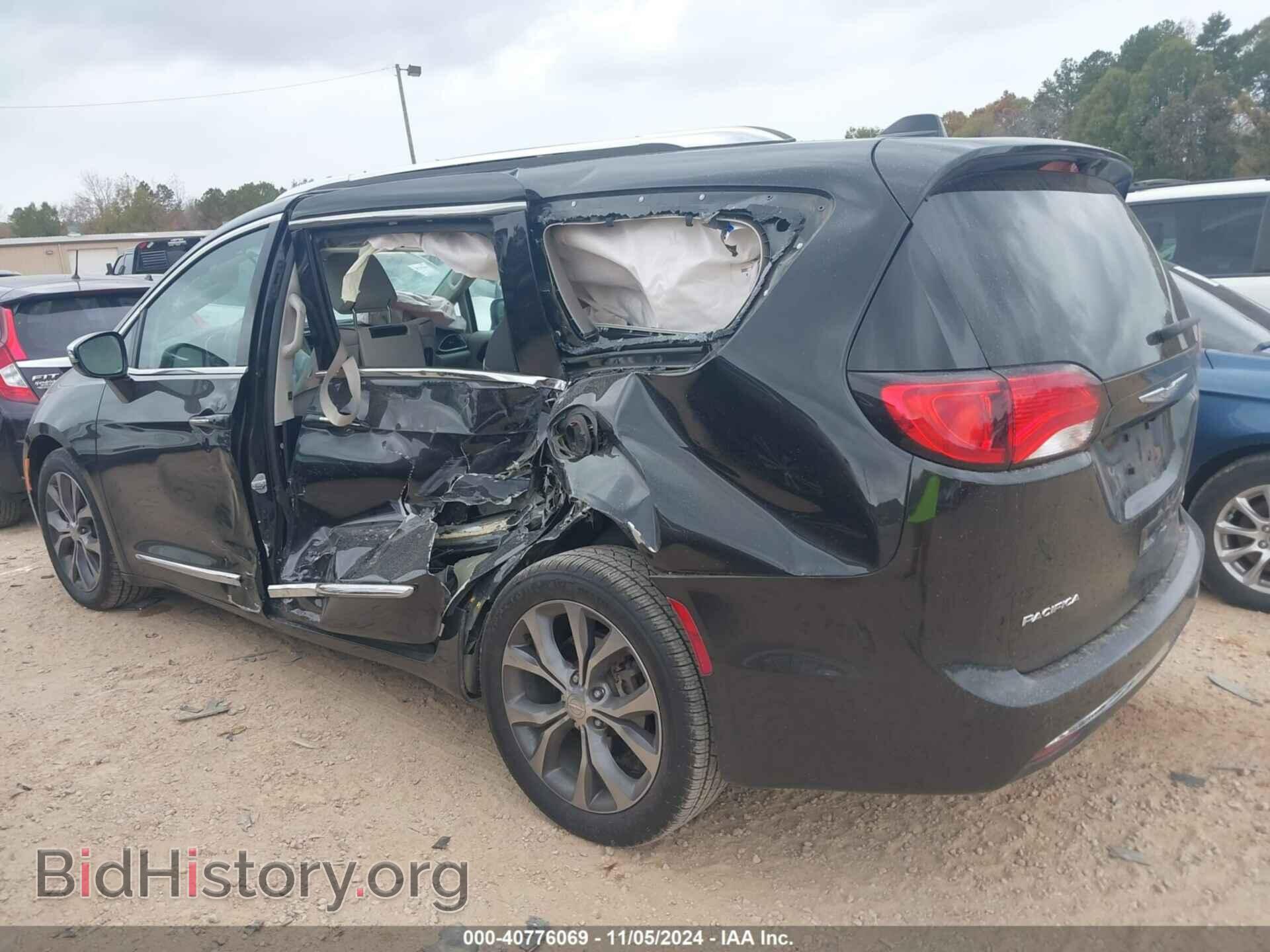 2017 CHRYSLER PACIFICA - VIN: 2C4RC1GG2HR705990 - Фото 3