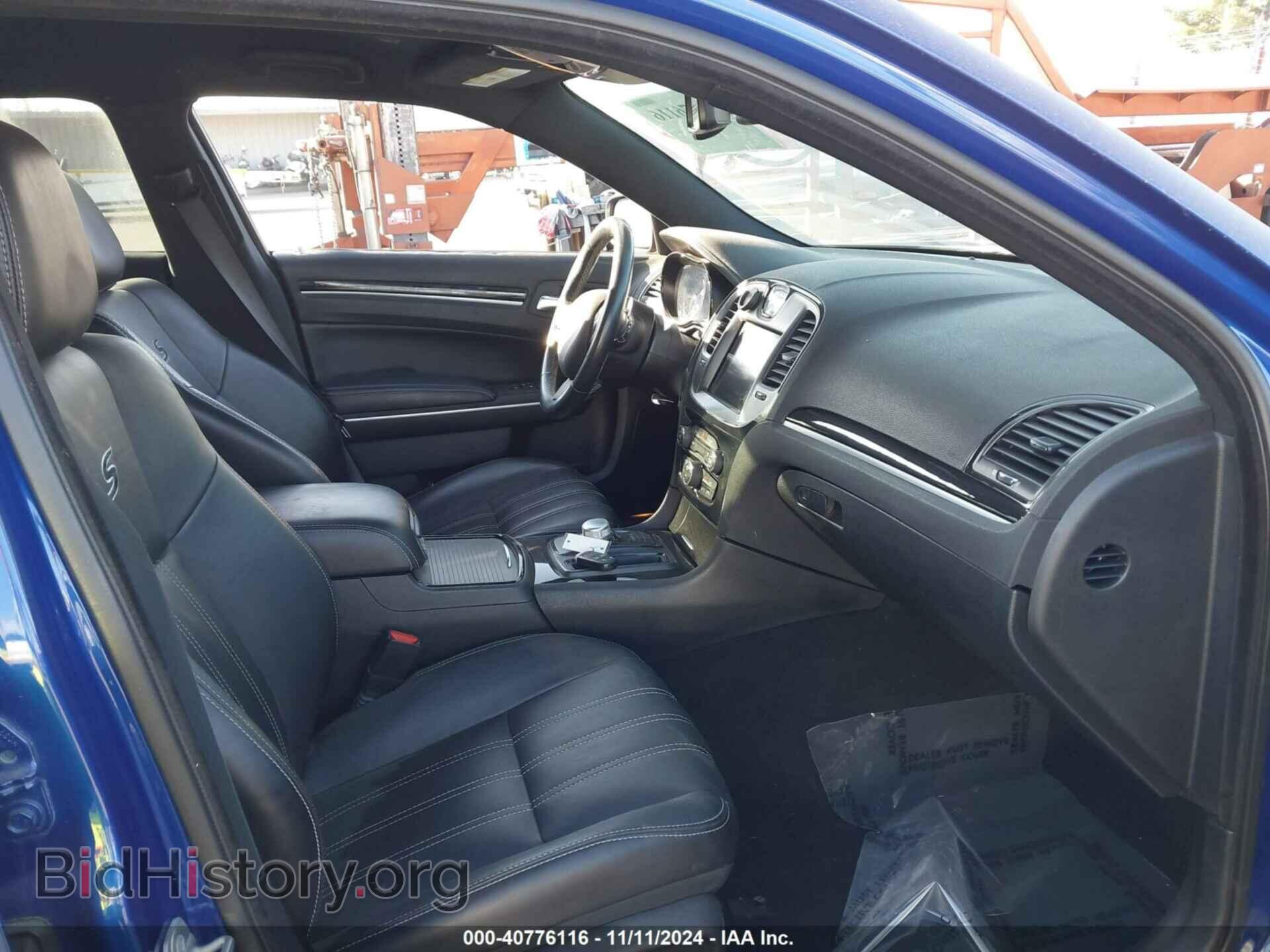 2019 CHRYSLER 300 - VIN: 2C3CCAGG2KH536836 - Фото 5