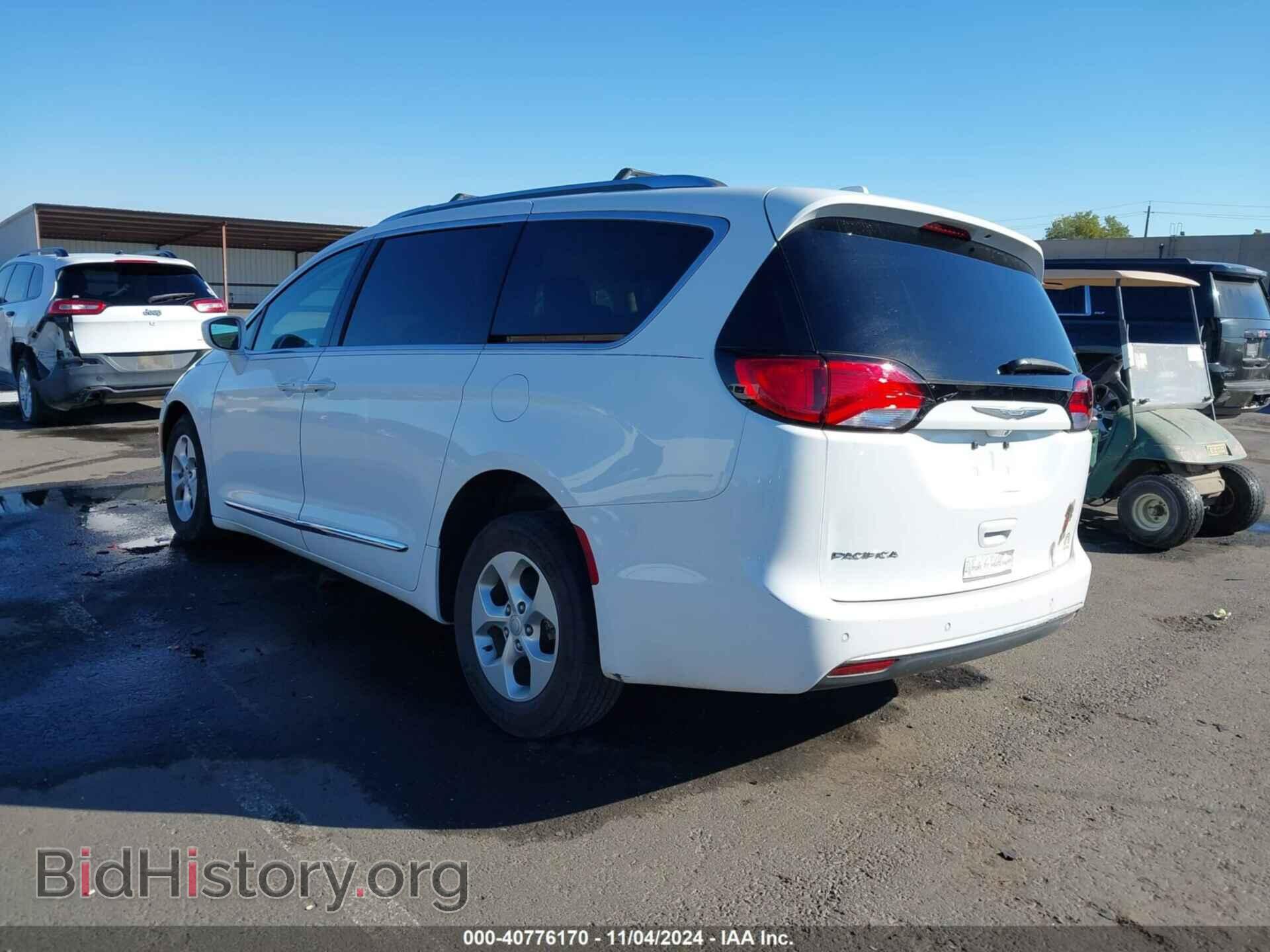2017 CHRYSLER PACIFICA - VIN: 2C4RC1EG4HR729727 - Фото 3