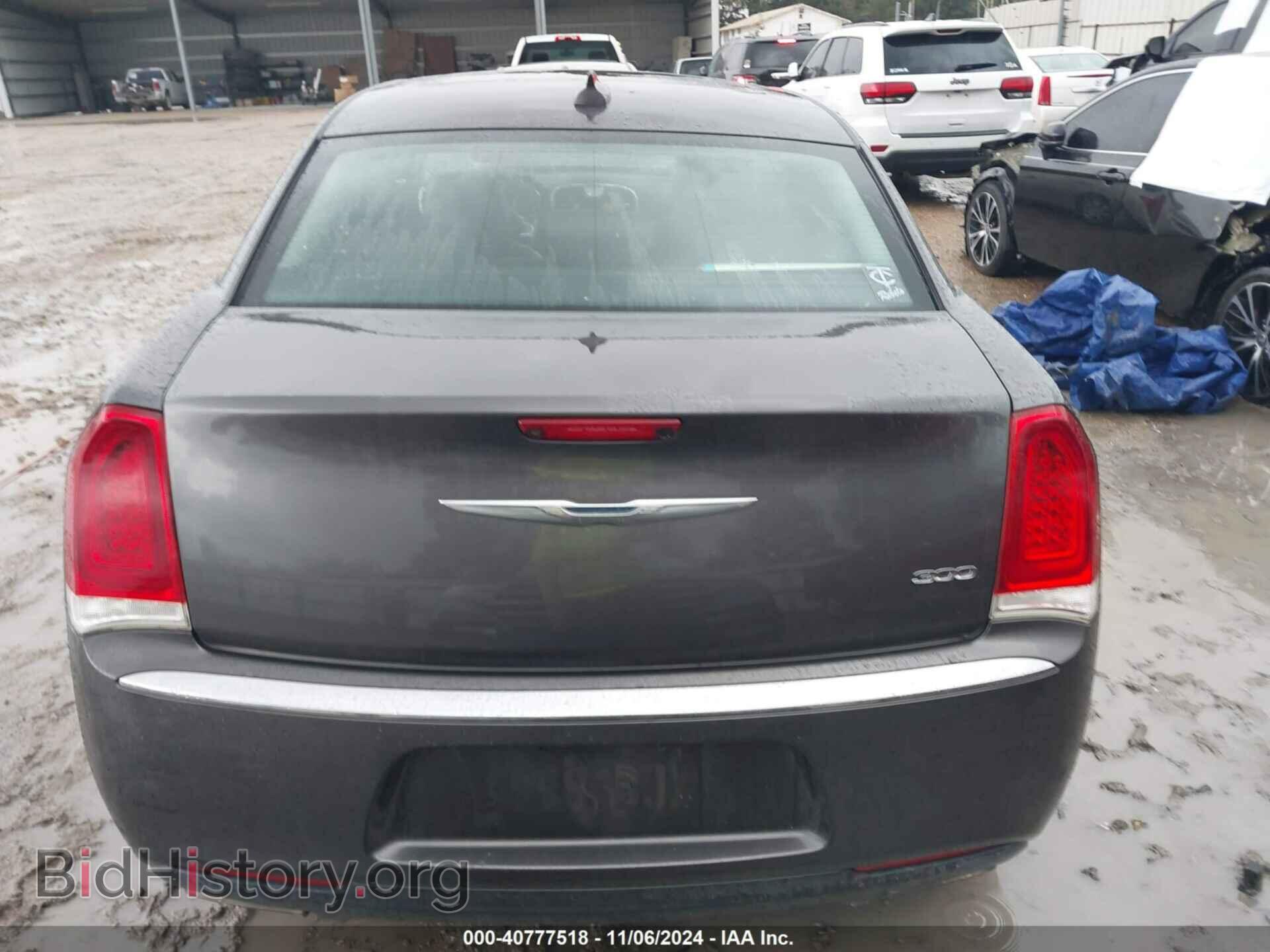 2016 CHRYSLER 300 - VIN: 2C3CCAAG7GH216895 - Фото 17