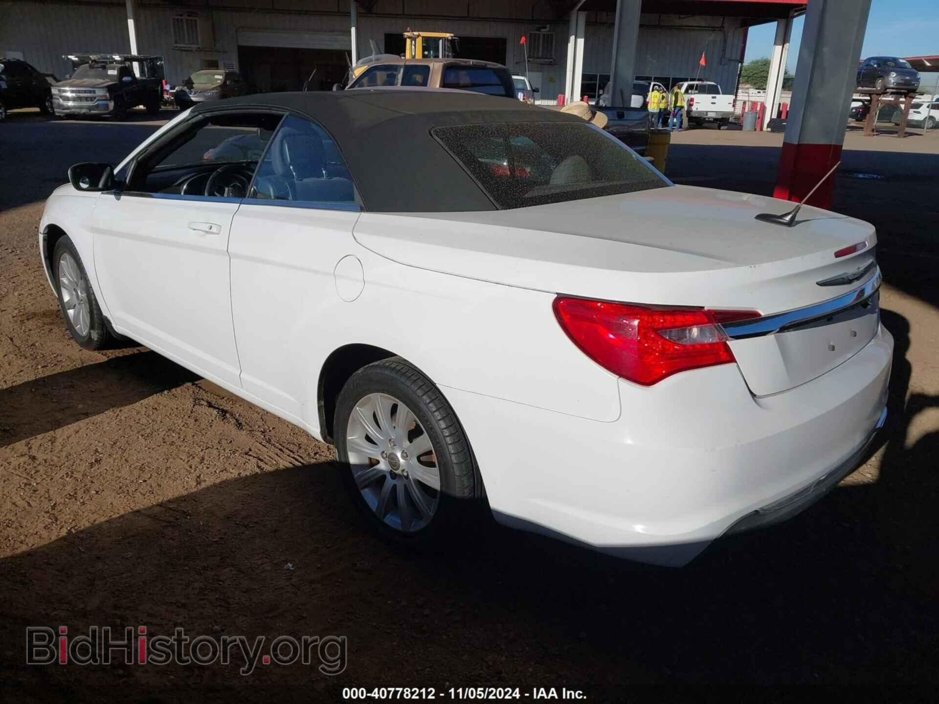 2013 CHRYSLER 200 - VIN: 1C3BCBEB7DN592337 - Фото 3