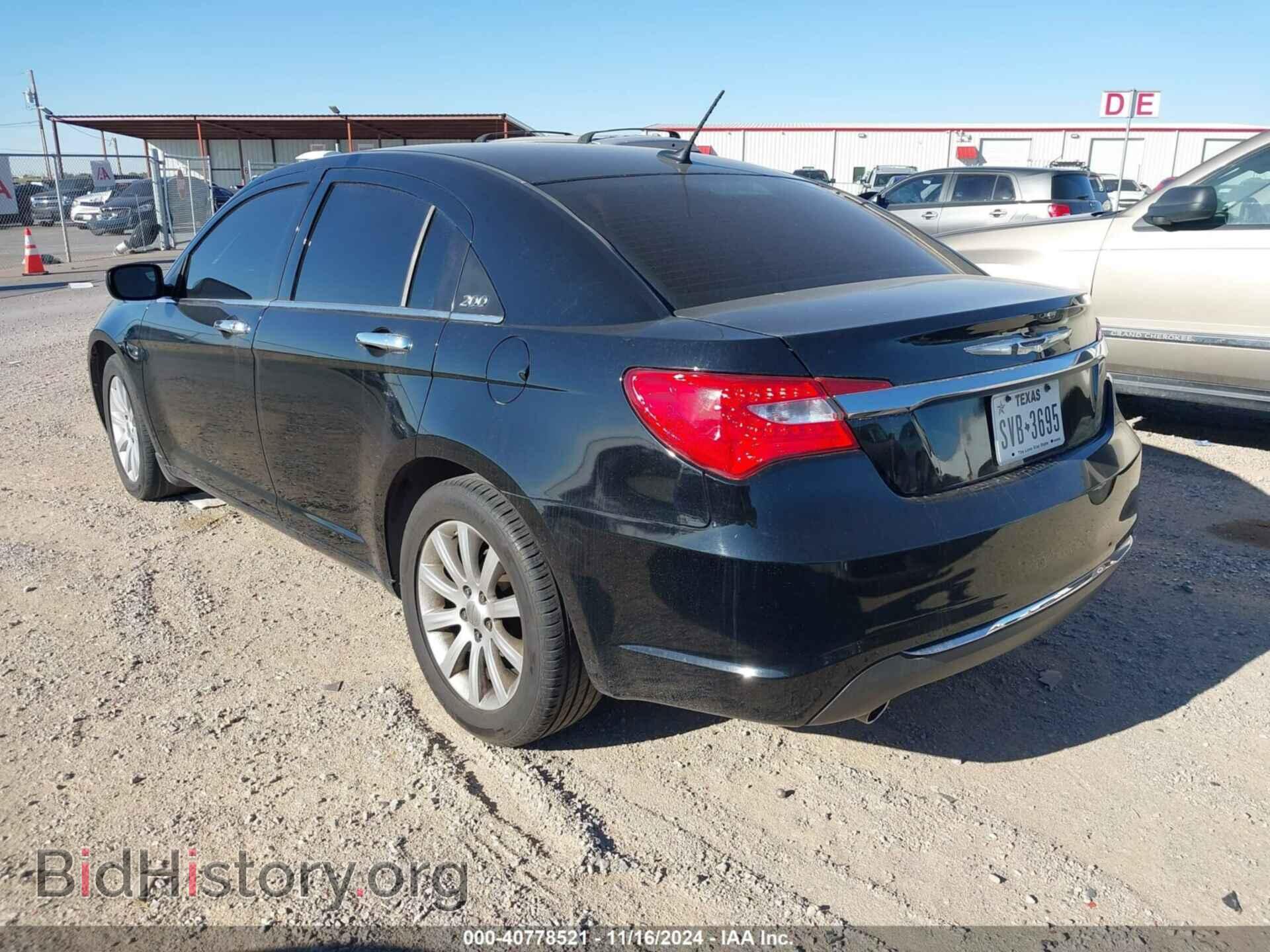 2013 CHRYSLER 200 - VIN: 1C3CCBCG8DN588011 - Фото 3