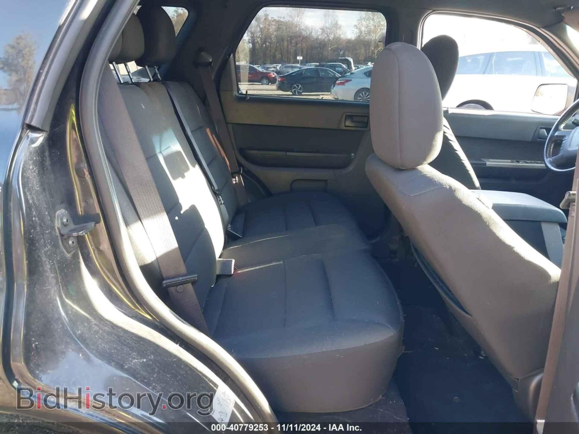 2011 FORD ESCAPE - VIN: 1FMCU0D75BKA82836 - Фото 8