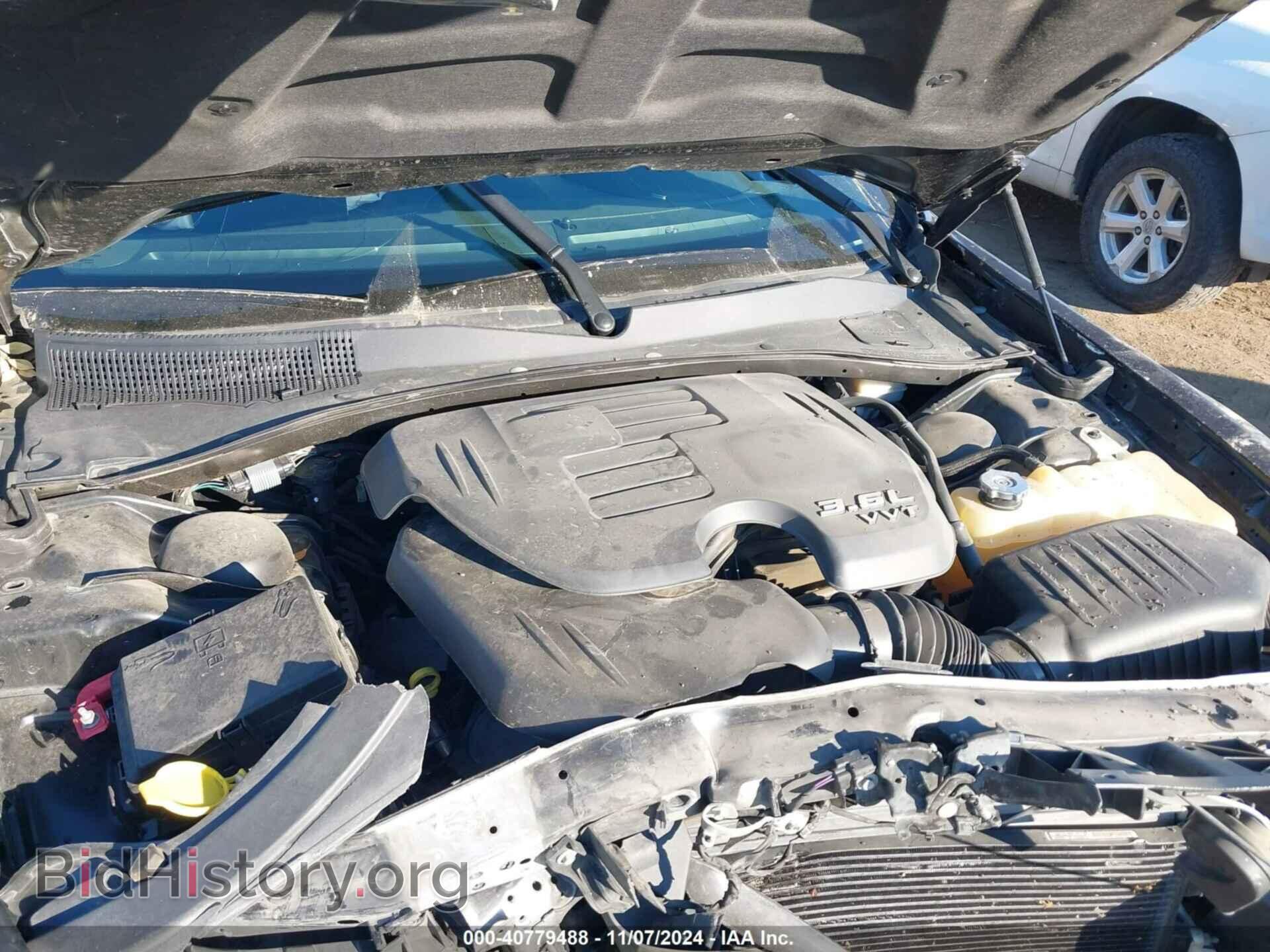 2014 CHRYSLER 300 - VIN: 2C3CCABG1EH292687 - Фото 10