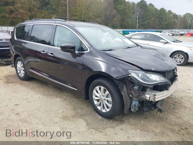2017 Chrysler PACIFICA Touring-L (VIN 2C4RC1BG0HR526760) — фото 1 из 17, IAAI, повреждение: передняя часть
