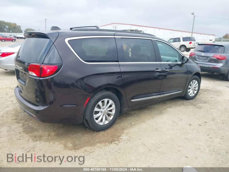 2017 Chrysler PACIFICA (VIN 2C4RC1BG0HR526760) — фото 4 из 17