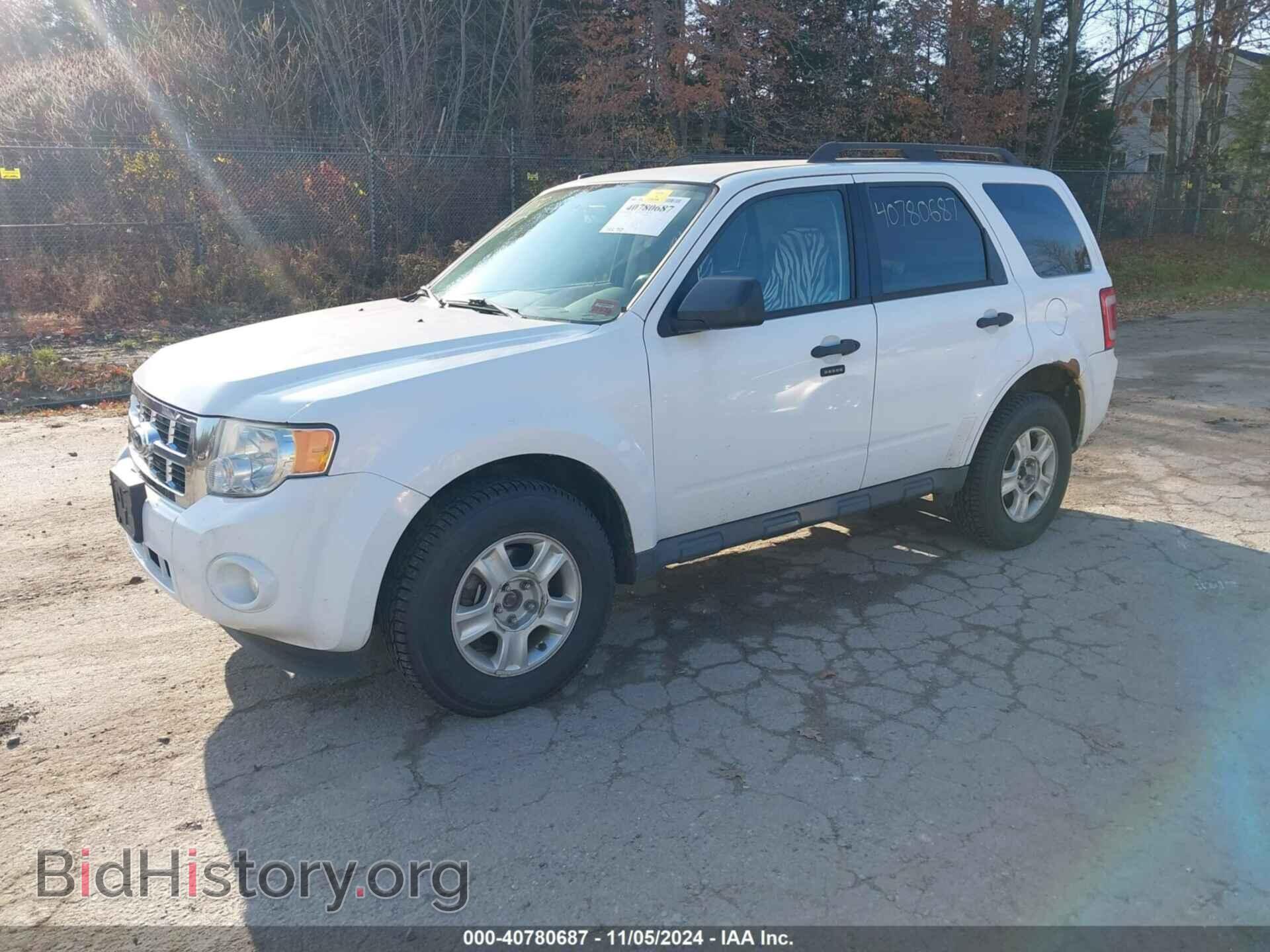2011 FORD ESCAPE - VIN: 1FMCU9DG3BKA57762 - Фото 2