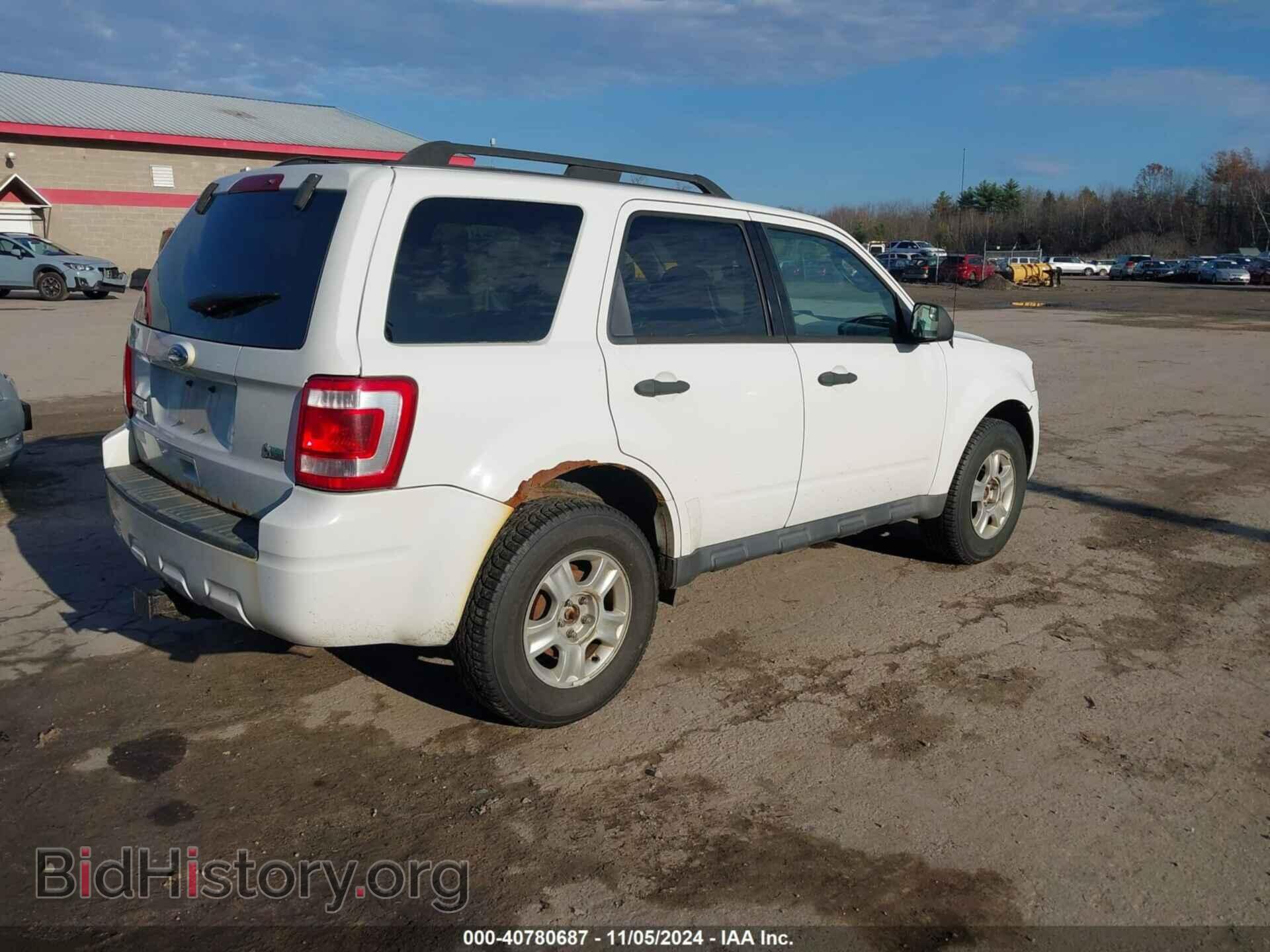 2011 FORD ESCAPE - VIN: 1FMCU9DG3BKA57762 - Фото 4