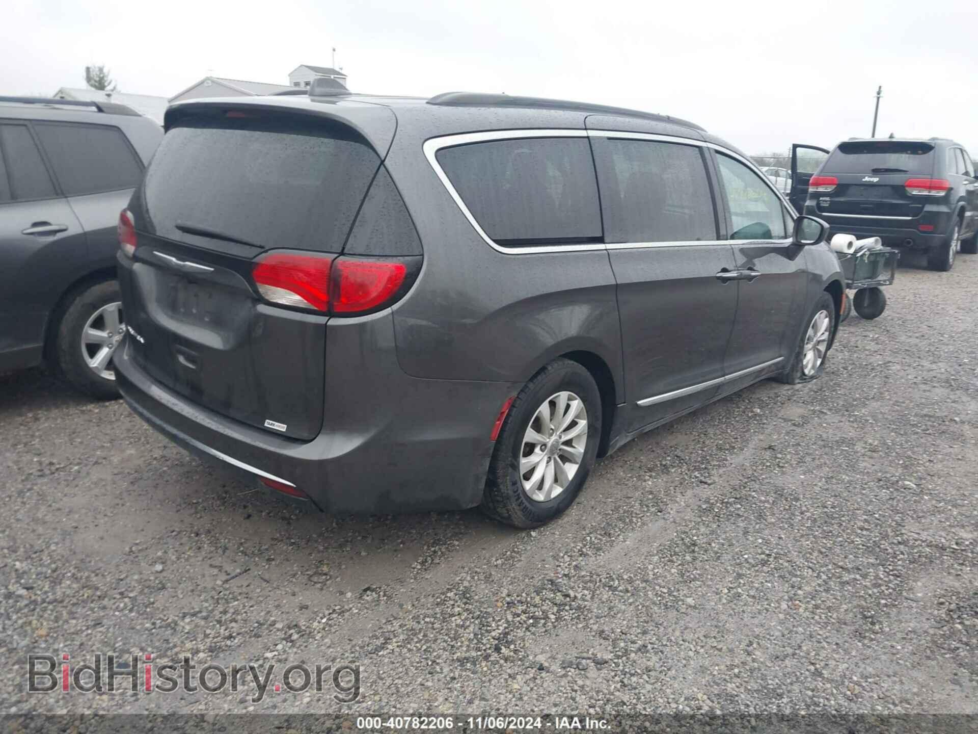2017 CHRYSLER PACIFICA - VIN: 2C4RC1BG4HR795828 - Photo 4