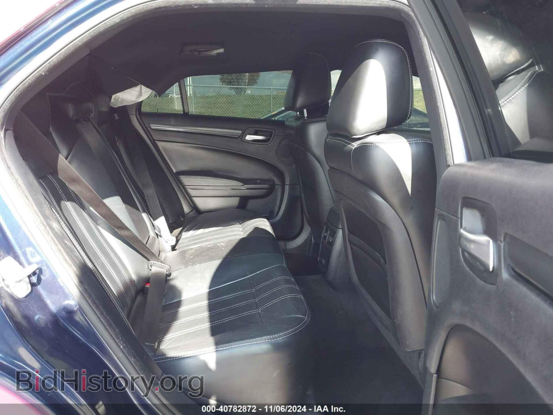 2016 CHRYSLER 300 - VIN: 2C3CCAGGXGH182779 - Фото 8