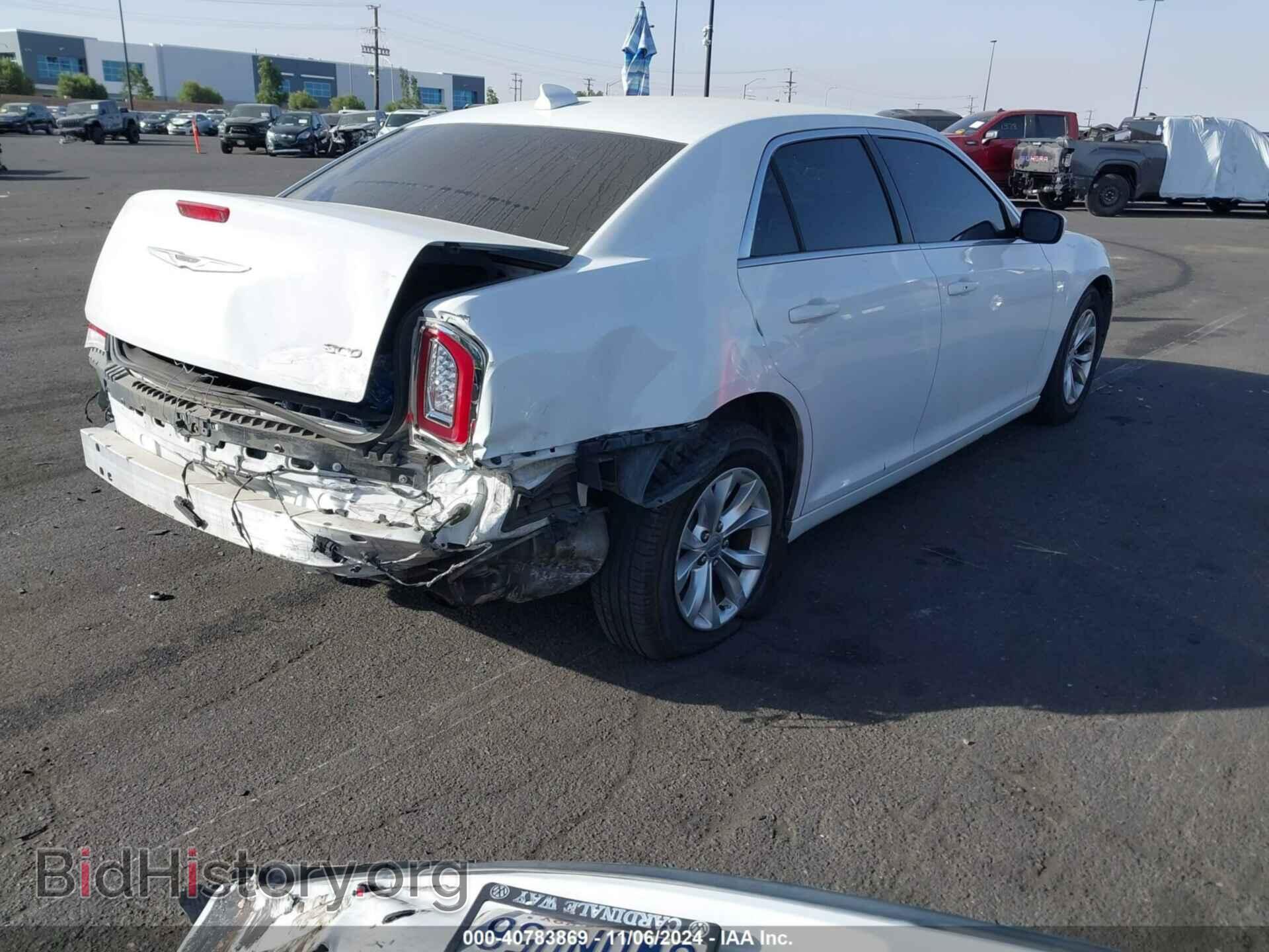 2016 CHRYSLER 300 - VIN: 2C3CCAAG8GH206912 - Фото 4
