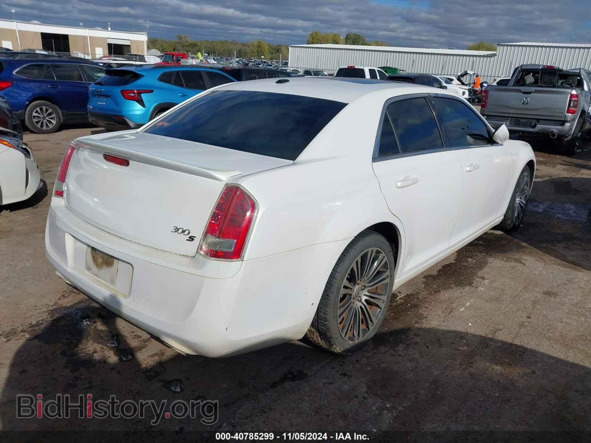 2013 CHRYSLER 300 - VIN: 2C3CCABT2DH707849 - Фото 4