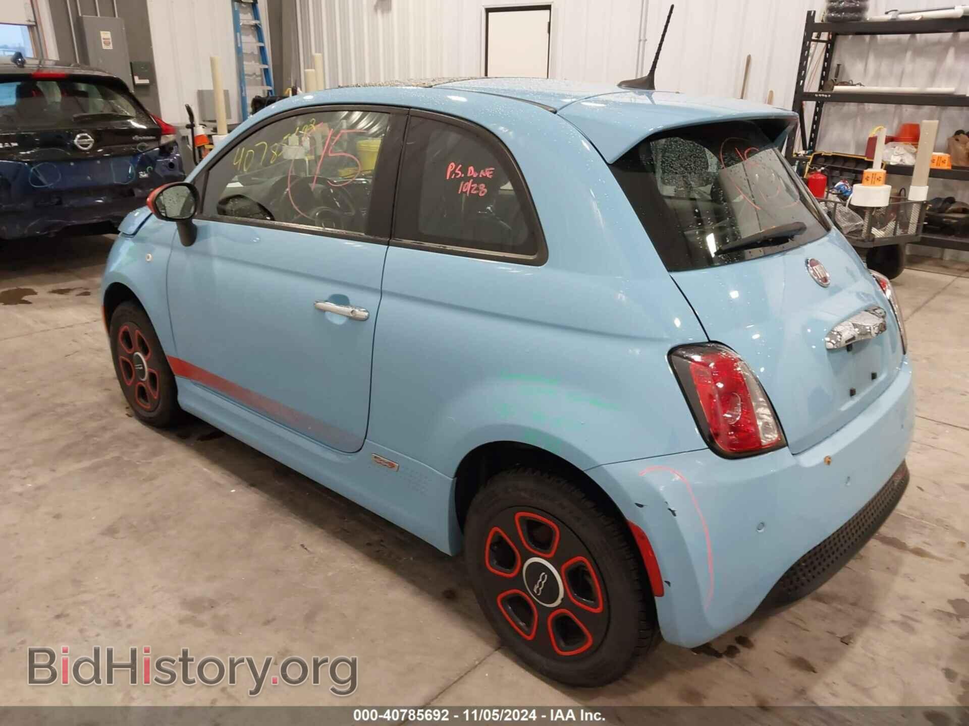 2017 FIAT 500E - VIN: 3C3CFFGEXHT526171 - Фото 3
