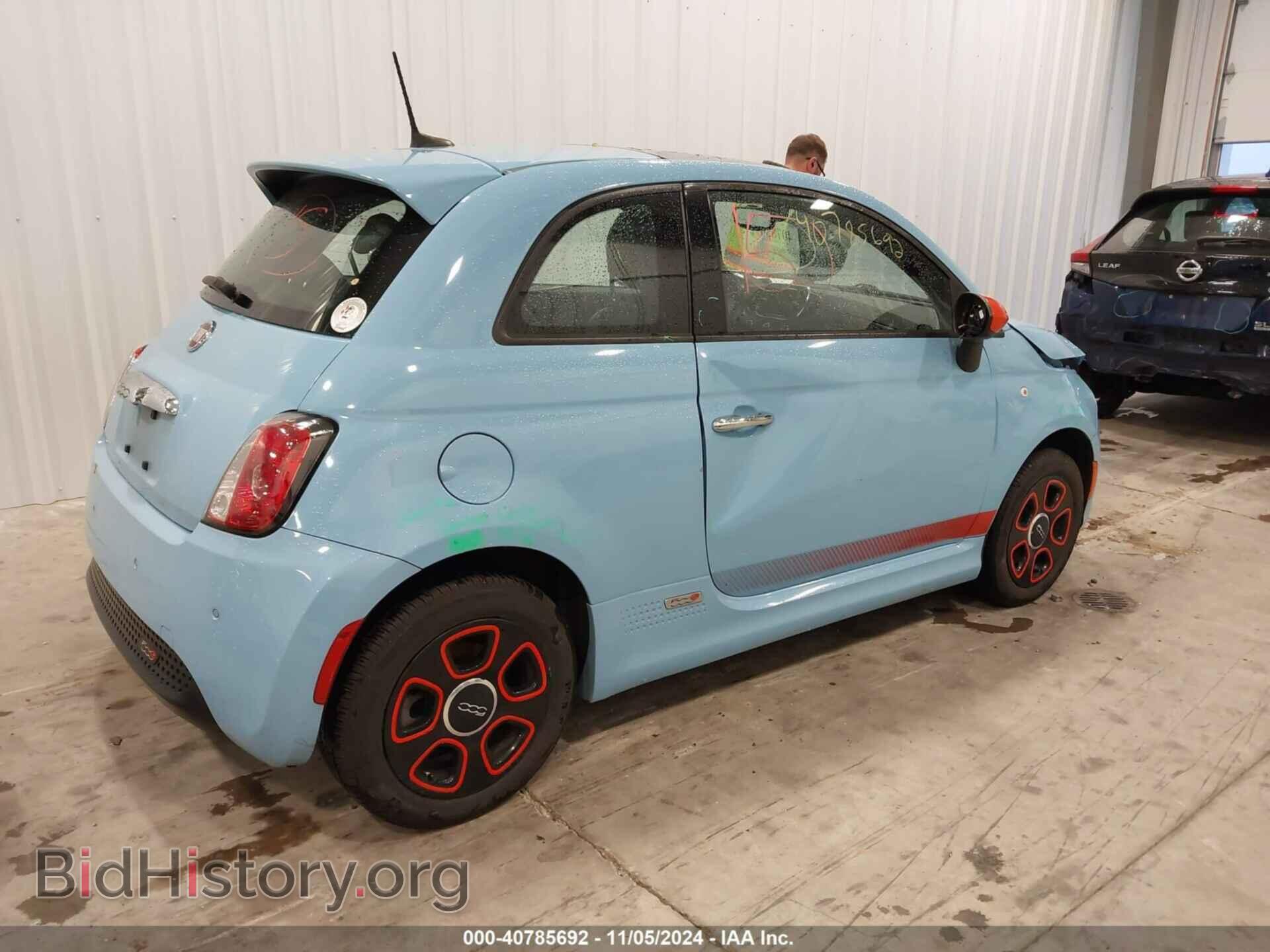 2017 FIAT 500E - VIN: 3C3CFFGEXHT526171 - Фото 4