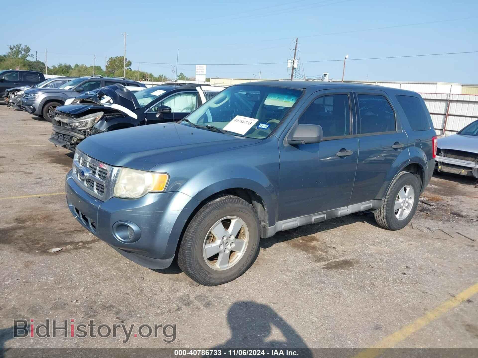 2010 FORD ESCAPE - VIN: 1FMCU0C71AKB42837 - Фото 2
