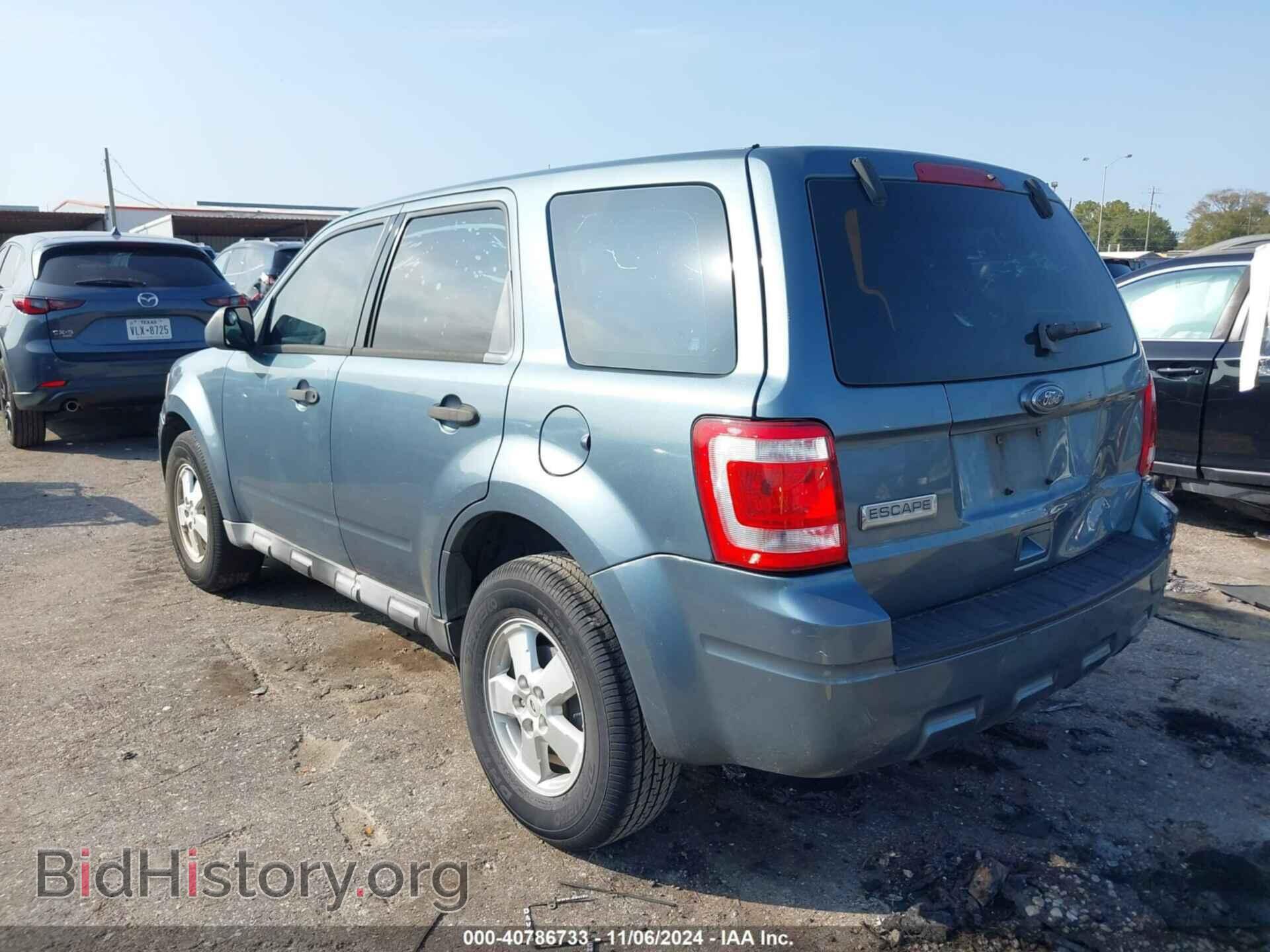 2010 FORD ESCAPE - VIN: 1FMCU0C71AKB42837 - Фото 3