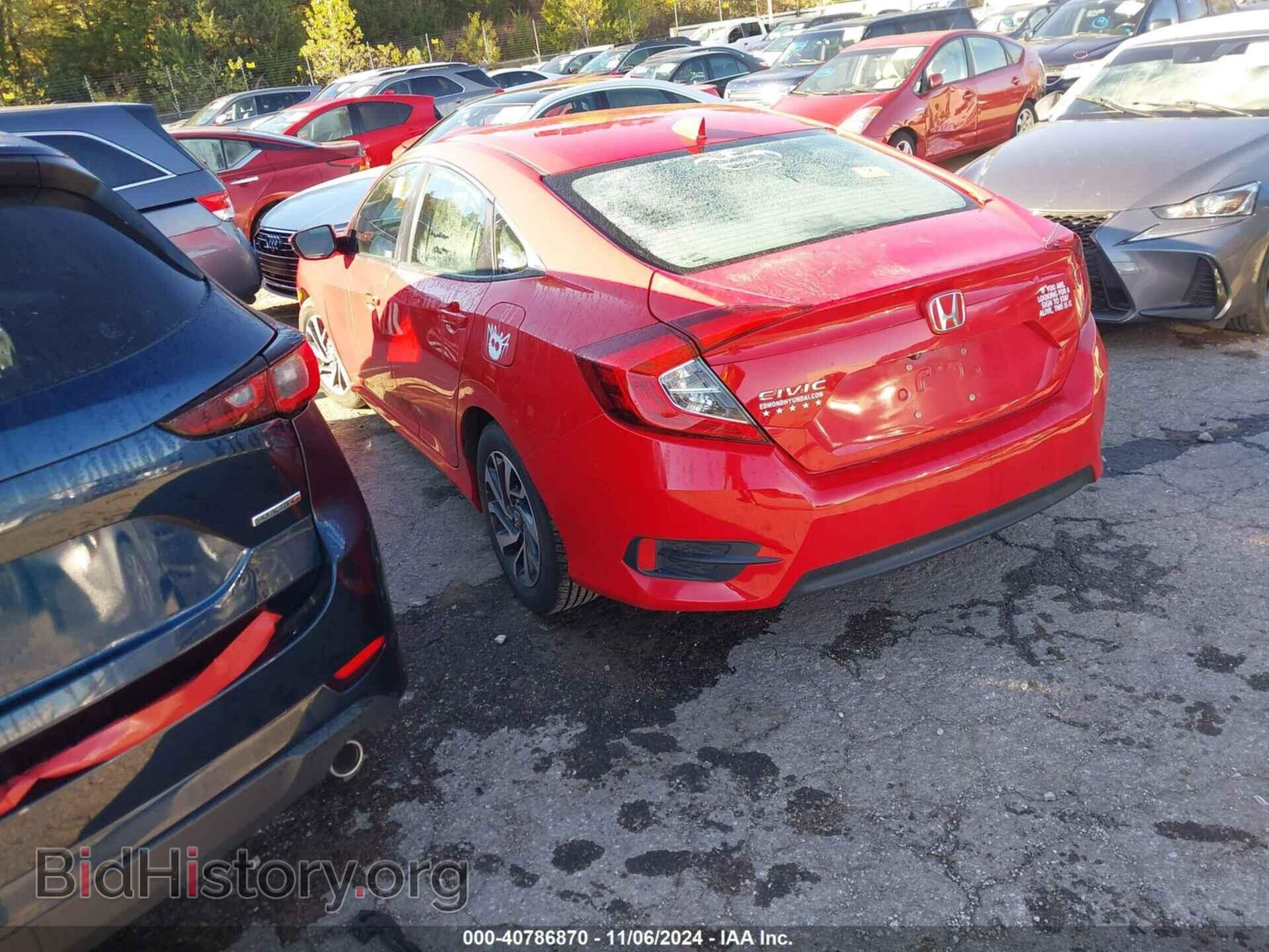 2018 HONDA CIVIC - VIN: 2HGFC2F73JH556917 - Фото 3