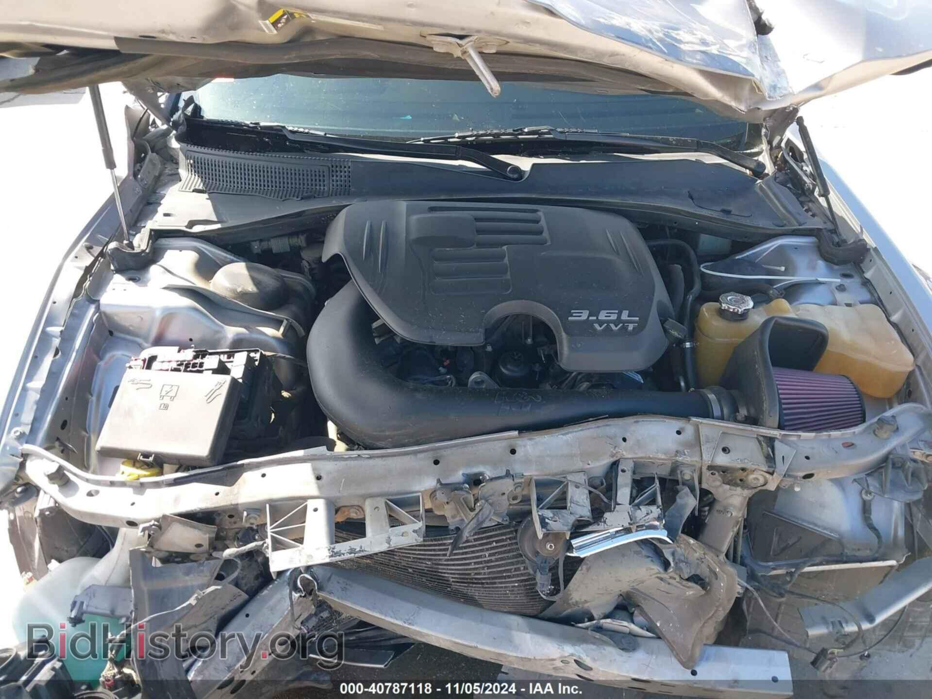 2017 CHRYSLER 300 - VIN: 2C3CCAAGXHH661956 - Фото 10