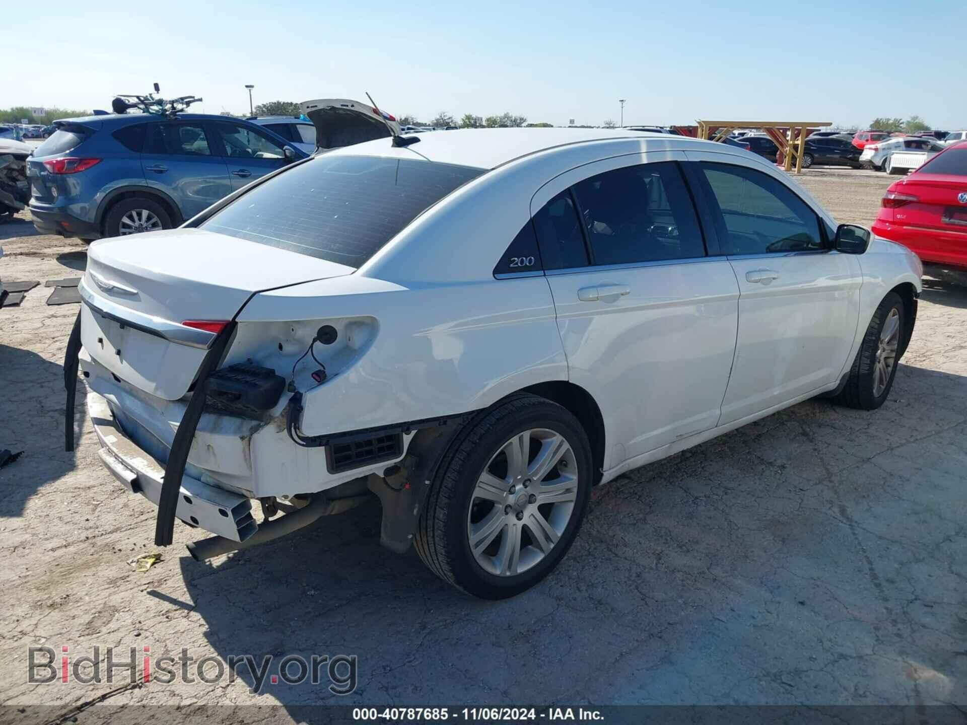 2014 CHRYSLER 200 - VIN: 1C3CCBBB9EN186277 - Фото 4