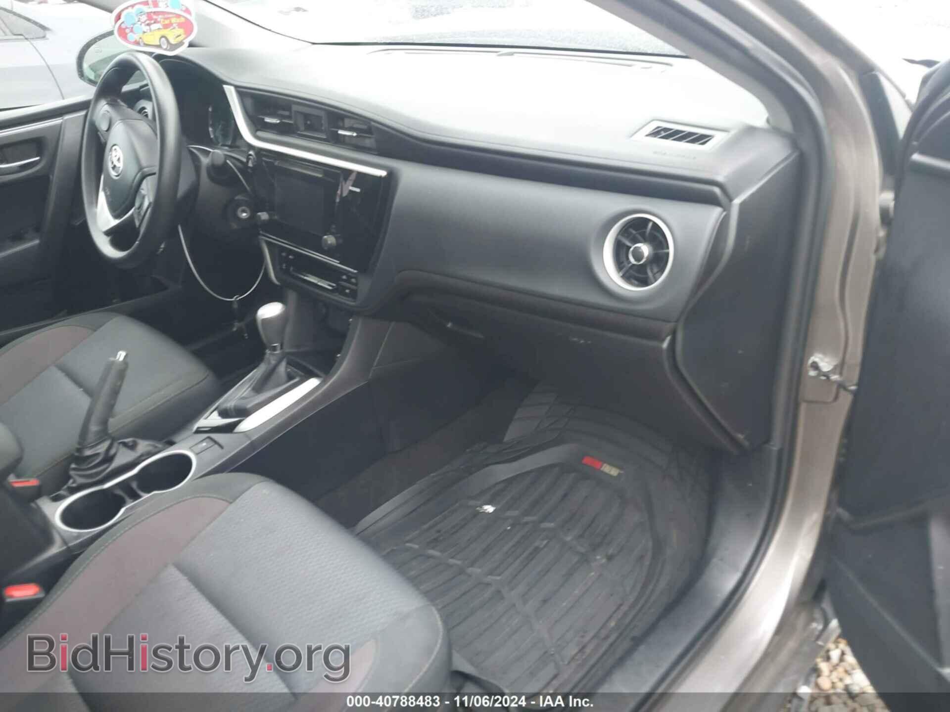 2017 TOYOTA COROLLA - VIN: 2T1BURHEXHC843755 - Фото 5
