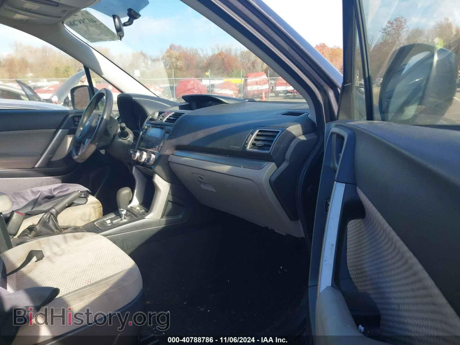 2017 SUBARU FORESTER - VIN: JF2SJAEC2HH518981 - Фото 5