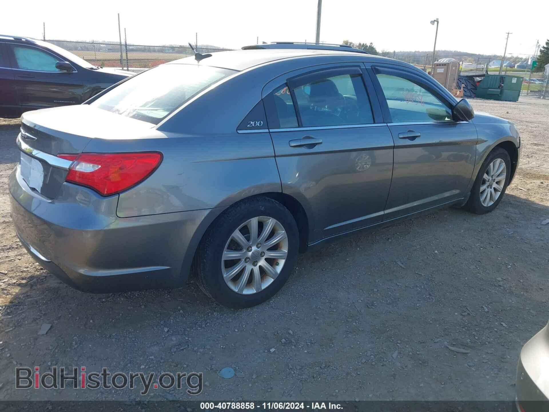 2013 CHRYSLER 200 - VIN: 1C3CCBBG1DN579202 - Фото 4