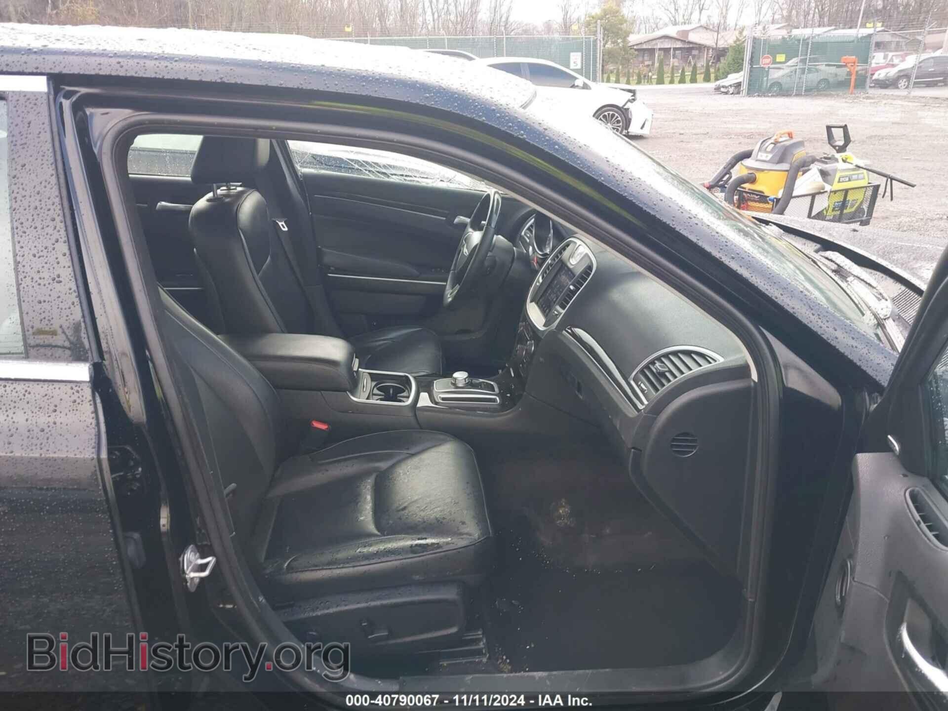 2019 CHRYSLER 300 - VIN: 2C3CCAKG5KH537115 - Фото 5