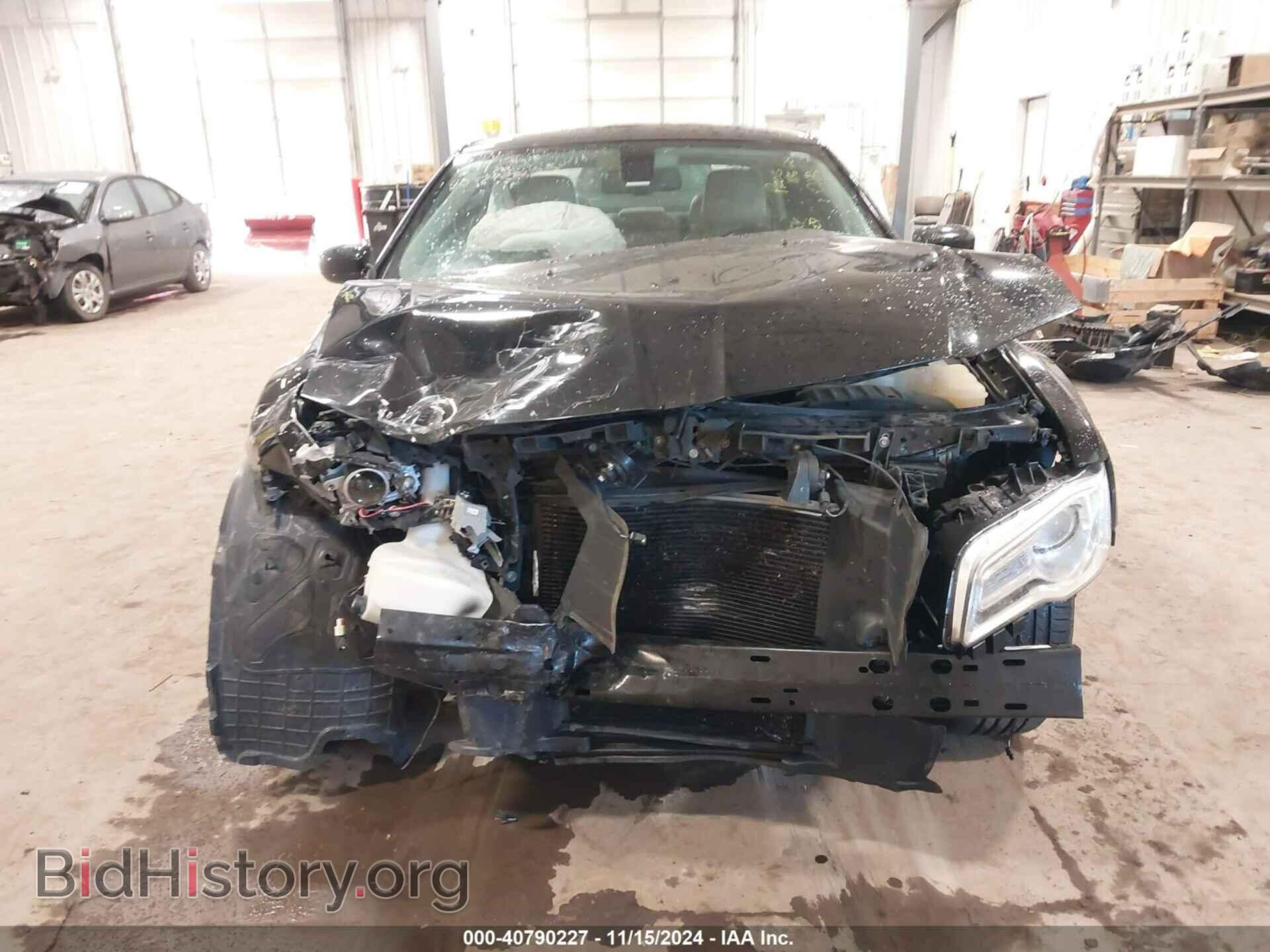 2017 CHRYSLER 300 - VIN: 2C3CCARG1HH610365 - Фото 6